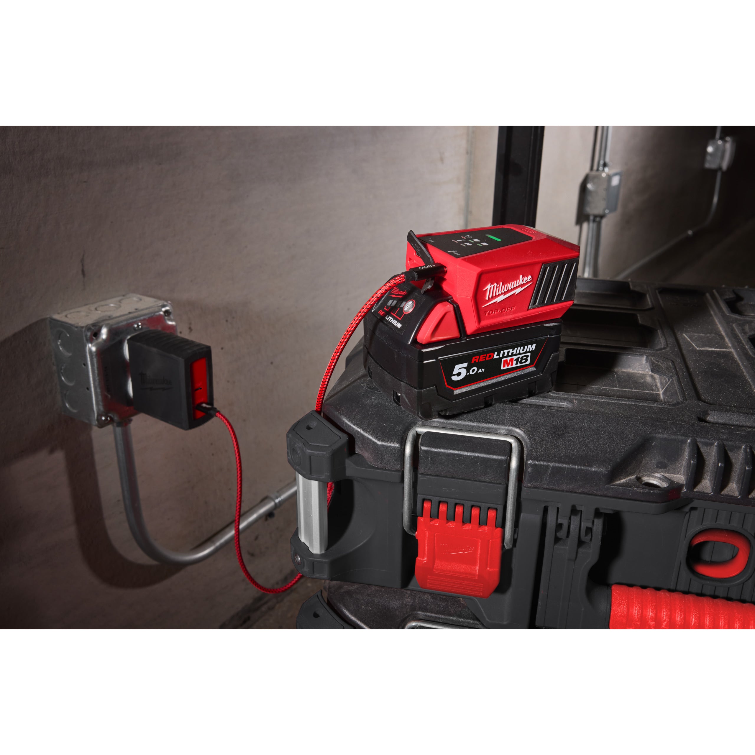 Încărcător Mini încărcător Milwaukee M18 TC TOP-OFF, cod 4932499165