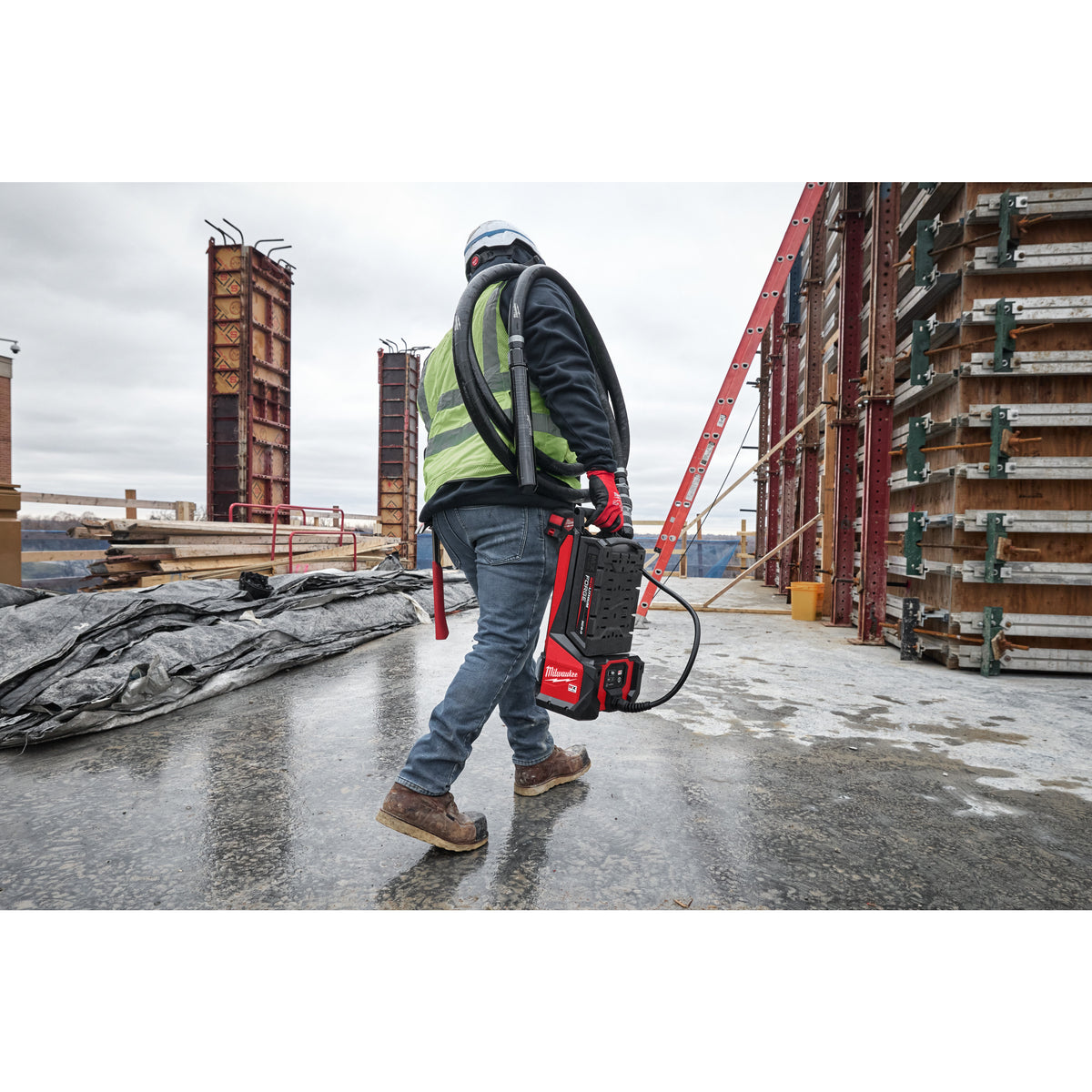 Vibrator de beton Milwaukee MXF CVHF-0 de înaltă frecvență, cod 4933498132