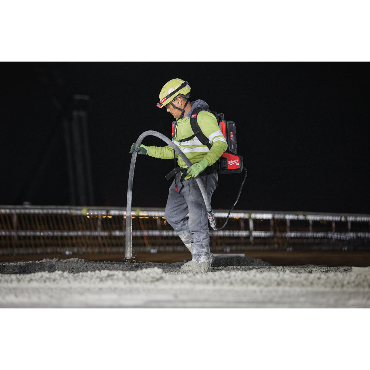 Vibrator de beton Milwaukee MXF CVHF-0 de înaltă frecvență, cod 4933498132