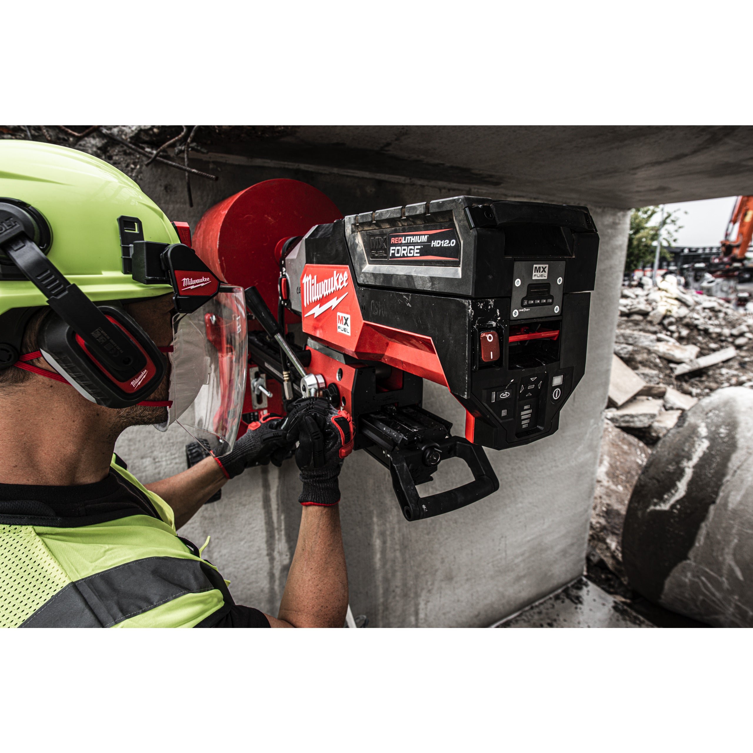 Mașină de găurit cu carotă diamantată 350 mm Milwaukee MXF DCD350 KIT-0, cod 4933493142