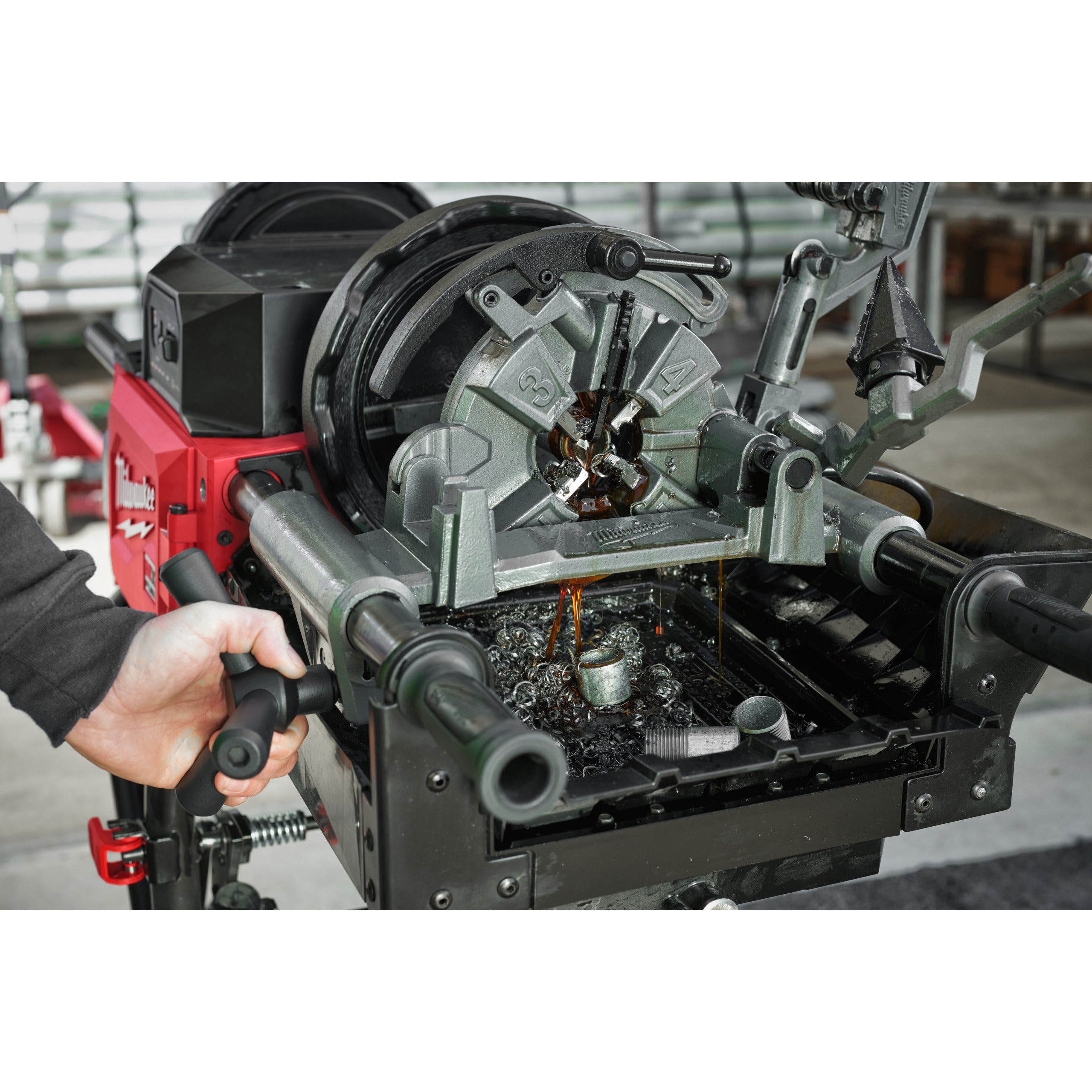 Mașină de filetat și canelat țevi 2″ Milwaukee MXF PTR2-0 ONE-KEY™, cod 4933498324