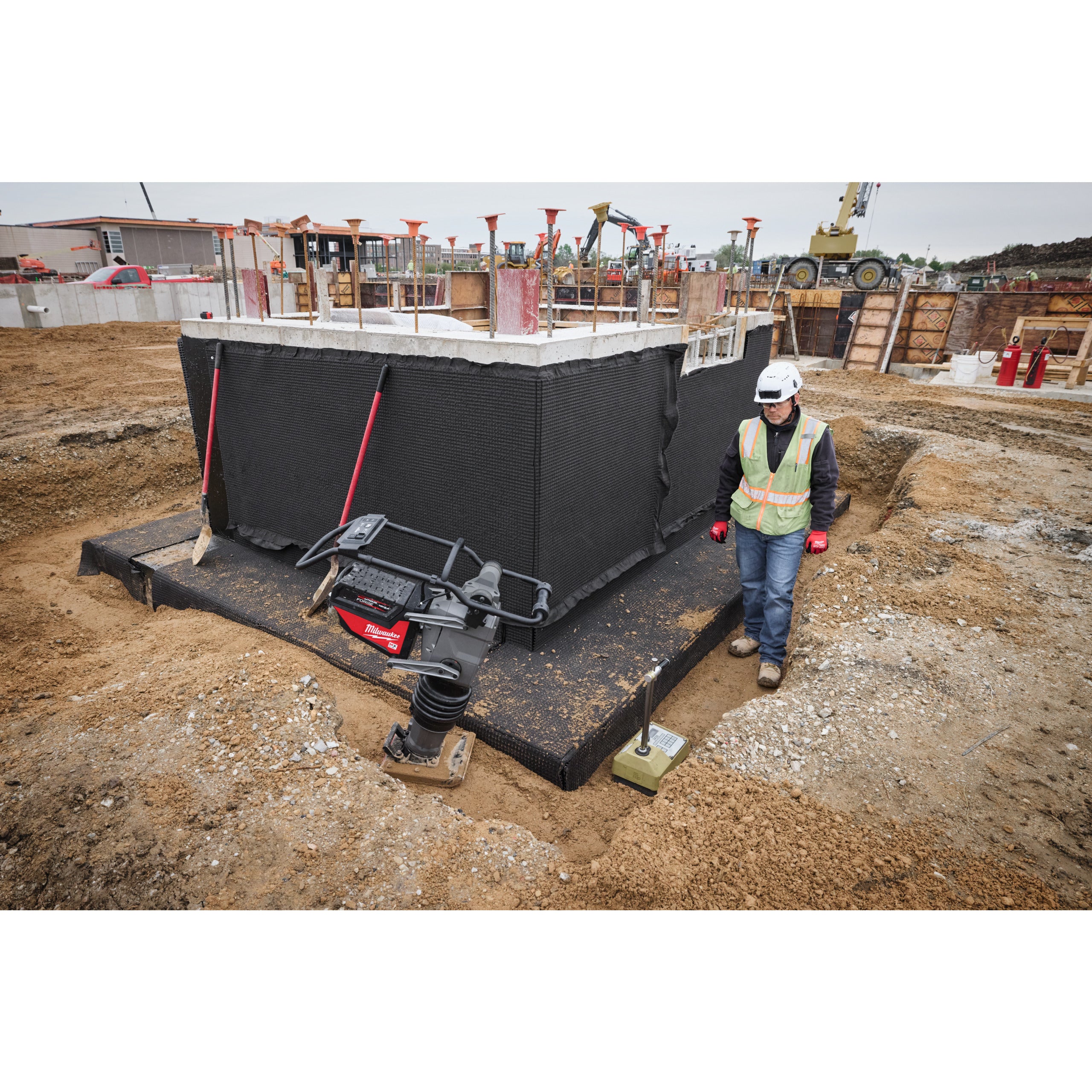 Mai compactor Milwaukee MXF RAM60-122, cod 4933498159