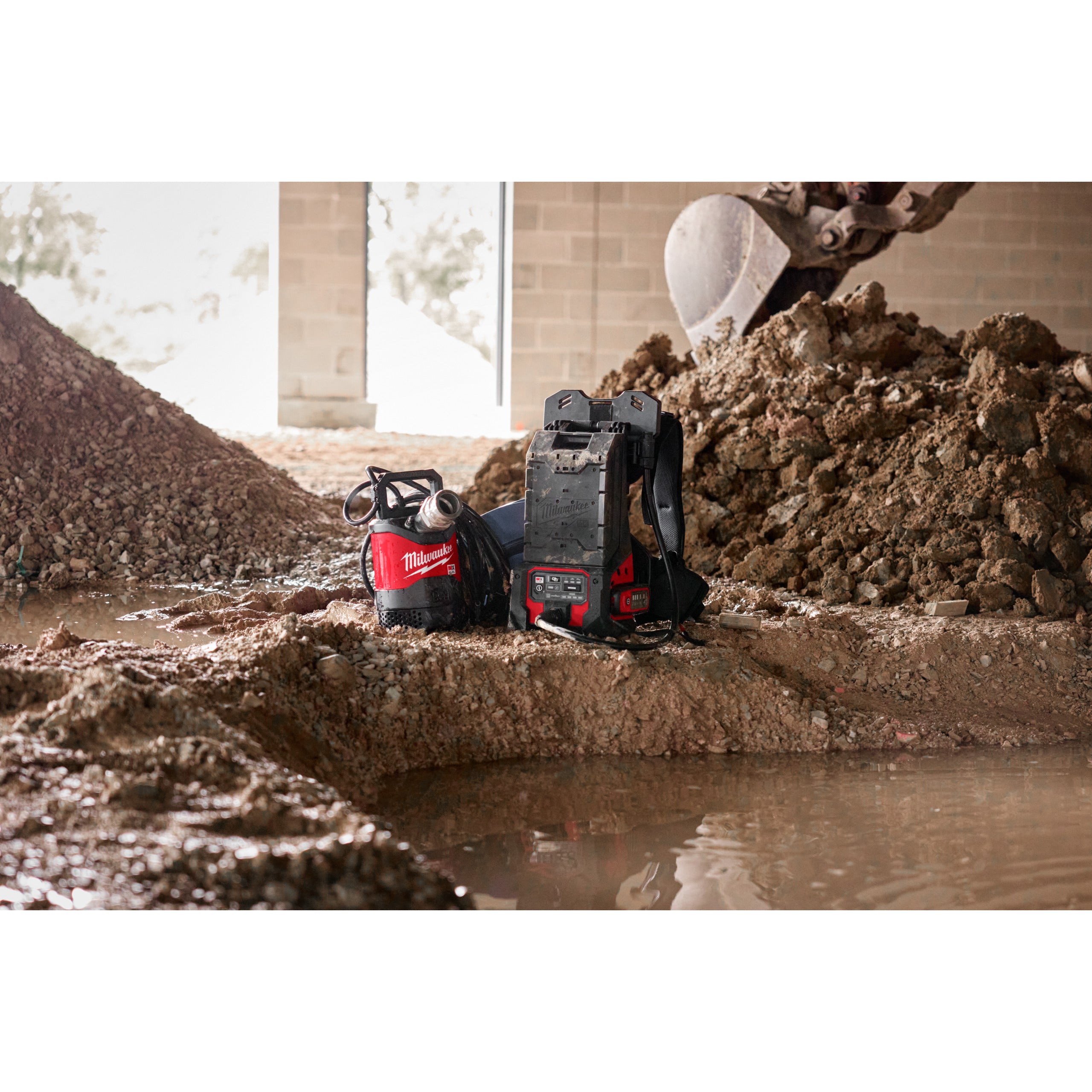 Pompă submersibilă Milwaukee MXF SMP2-802, cod 4933498163