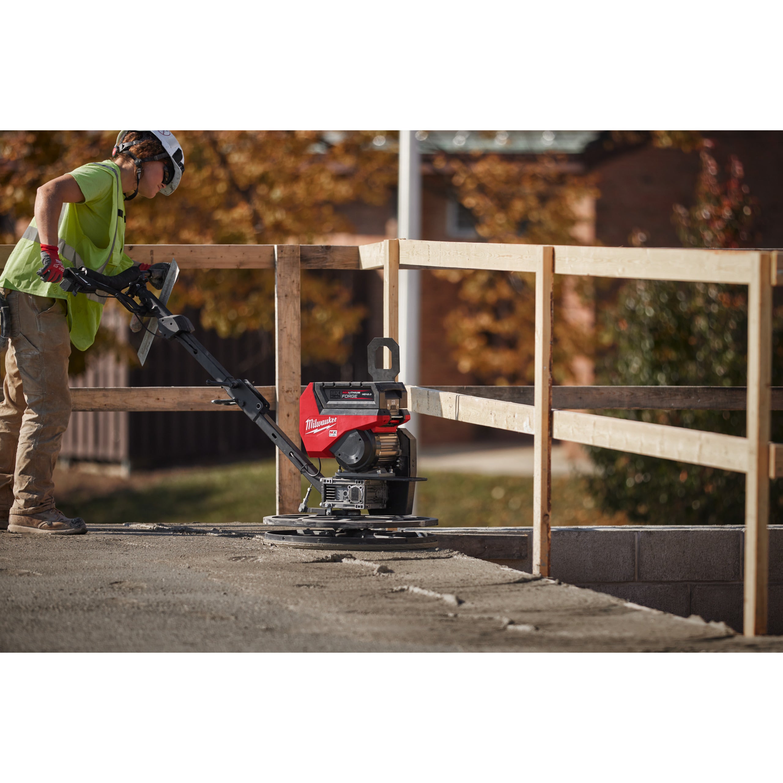 Mașină de finisat beton Milwaukee MXF WBT60-0 600 mm, cod 4933498325