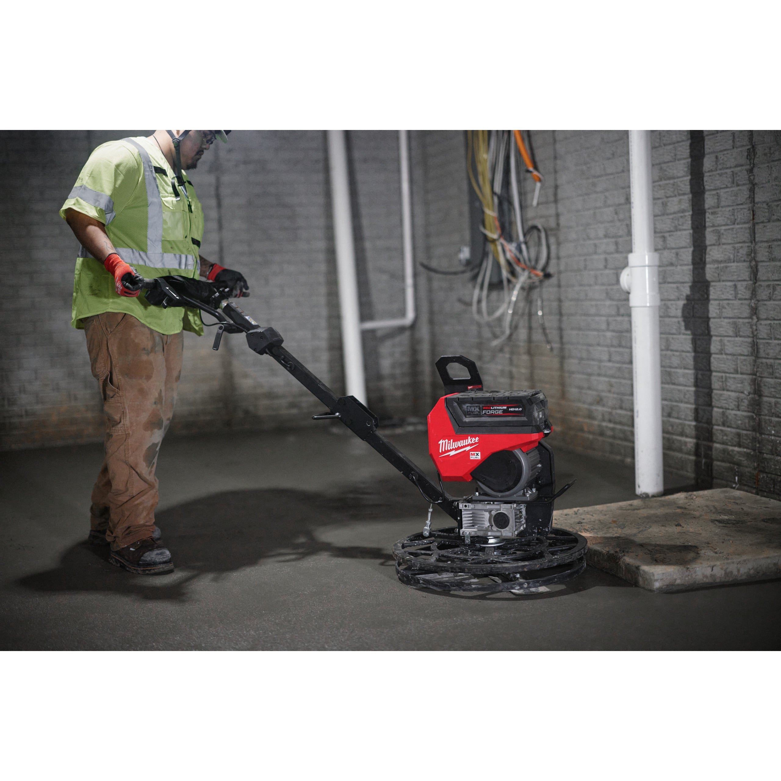 Mașină de finisat beton Milwaukee MXF WBT60-122 600 mm, cod 4933493601