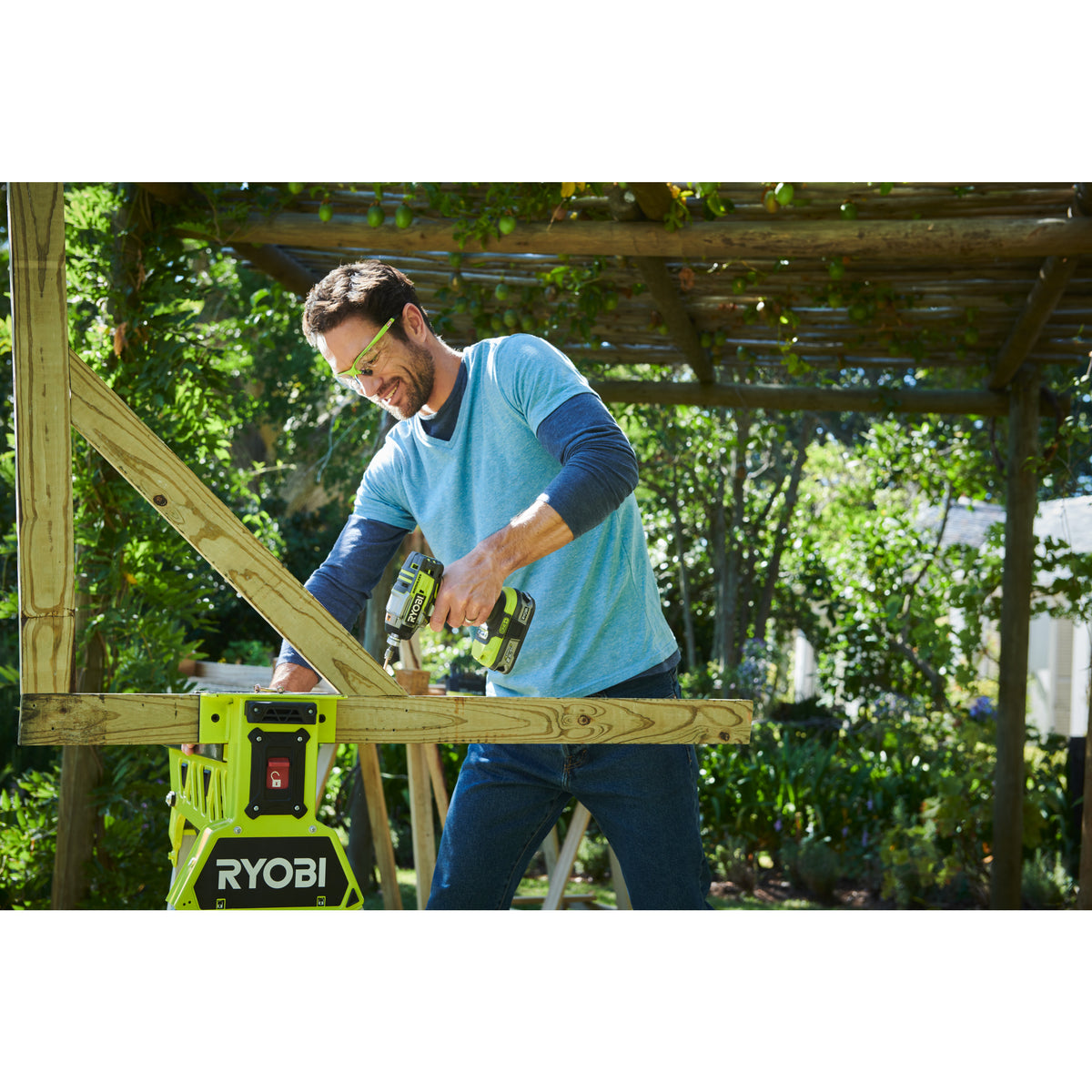 Mașină de înșurubat cu impact 18V ONE+™, motor fără perii Ryobi R18IDBL-0, cod 5133002662