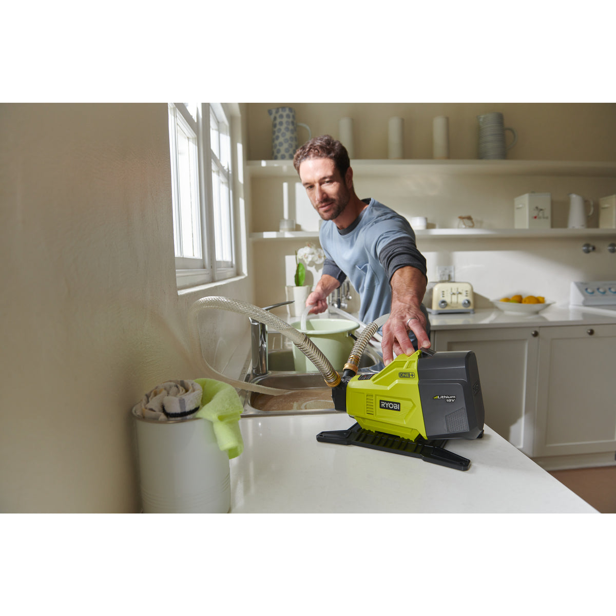 Pompă transfer apă 18V ONE+™ Ryobi R18TP-0, cod 5133003934