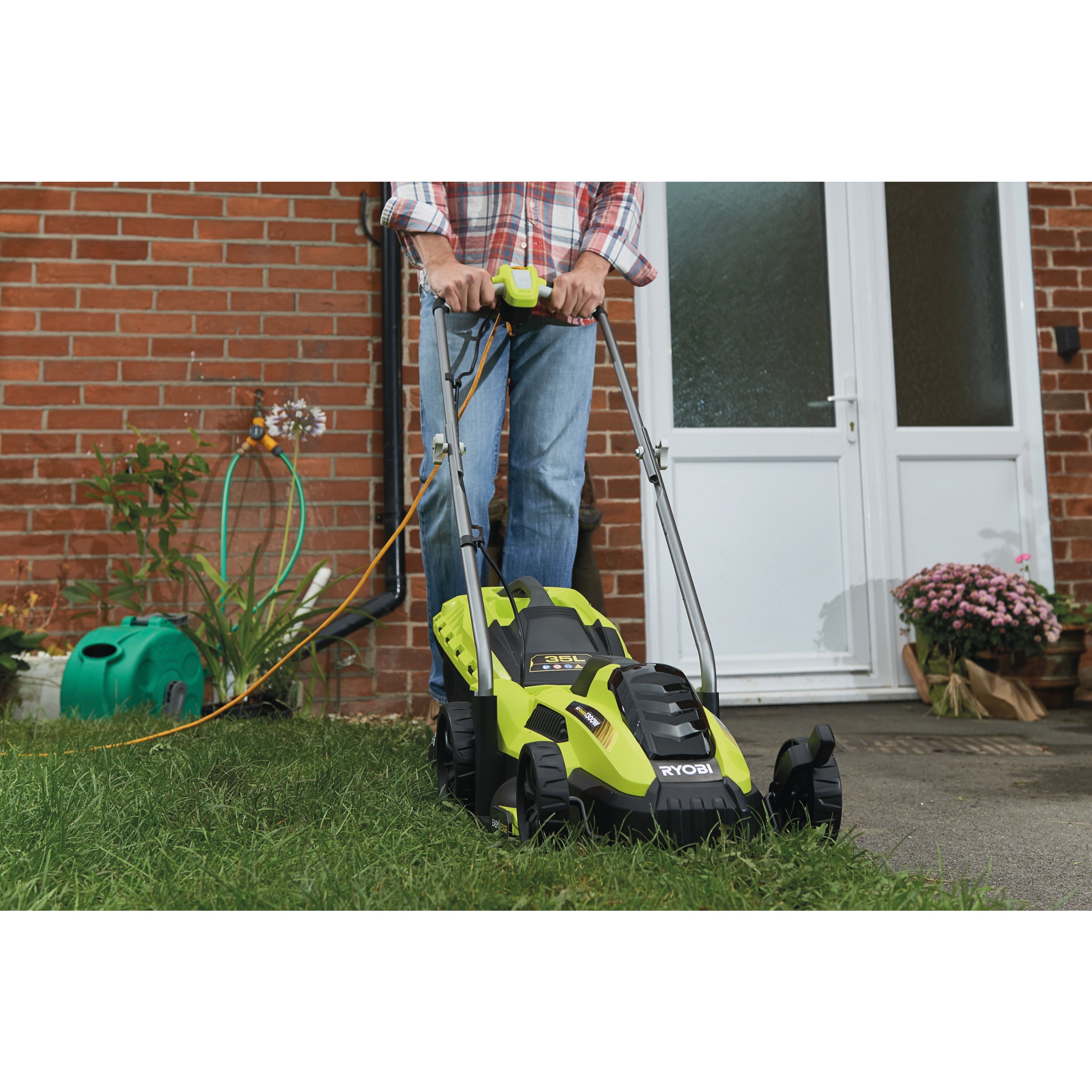 Mașină de tuns gazonul electrică 1300 W, punte 33 cm Ryobi RLM13E33S, cod 5133002343