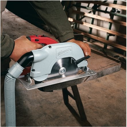 Fierăstrău circular 190 mm (adâncime de tăiere 65 mm) Milwaukee SCS65Q, cod 638051