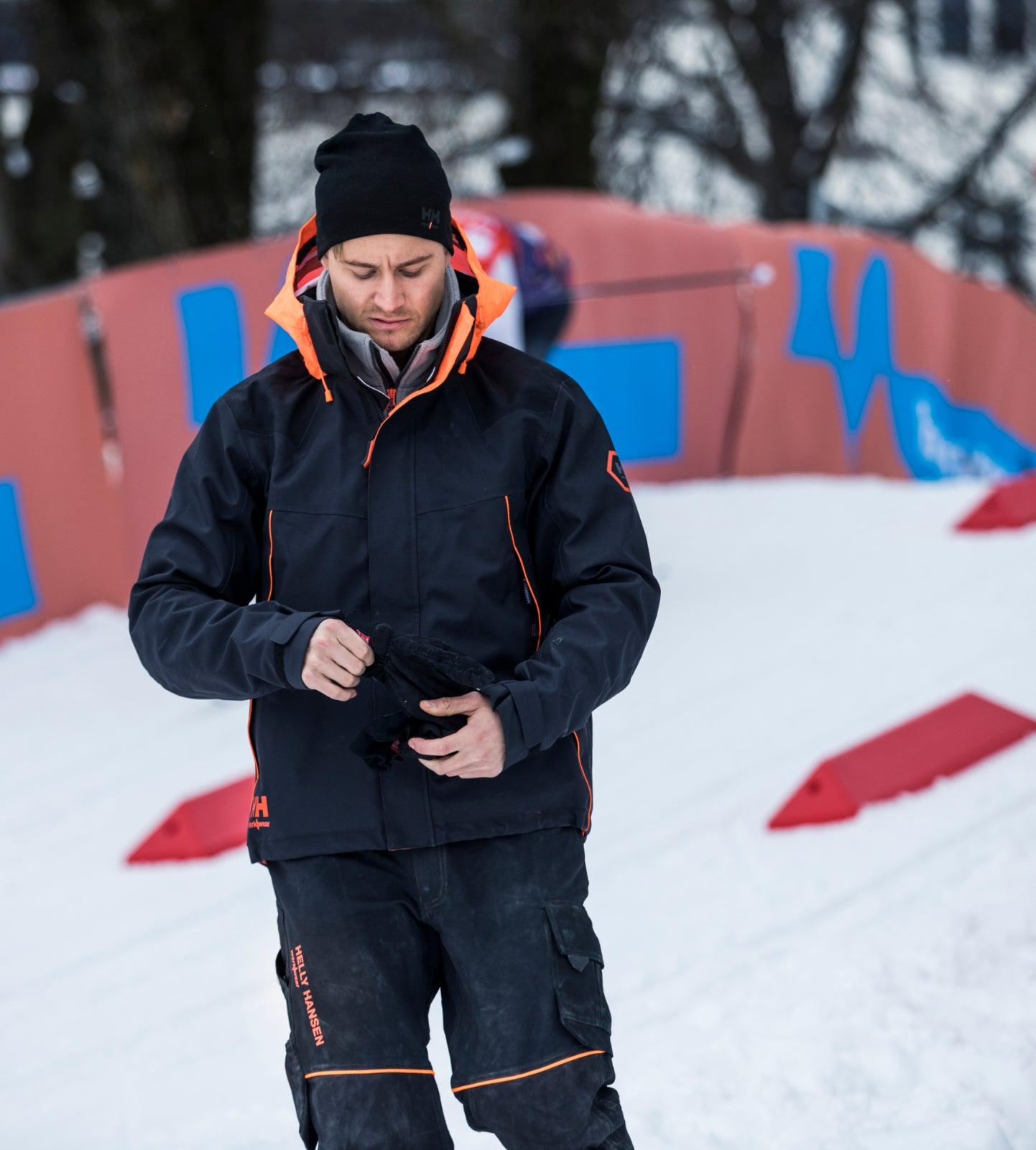 Căciulă Helly Hansen Lifa Merino Beanie, tehnologie Lifa pentru îndepărtarea transpirației, lână Lifa Merino pentru menținerea căldurii - BIG STORE (Dynamic Tools SRL)