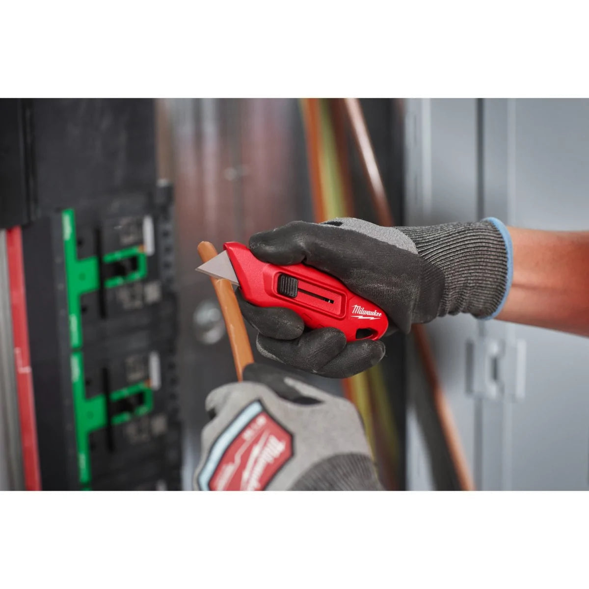 Cuțit utilitar Milwaukee cu lamă retractabilă, cod 4932492379