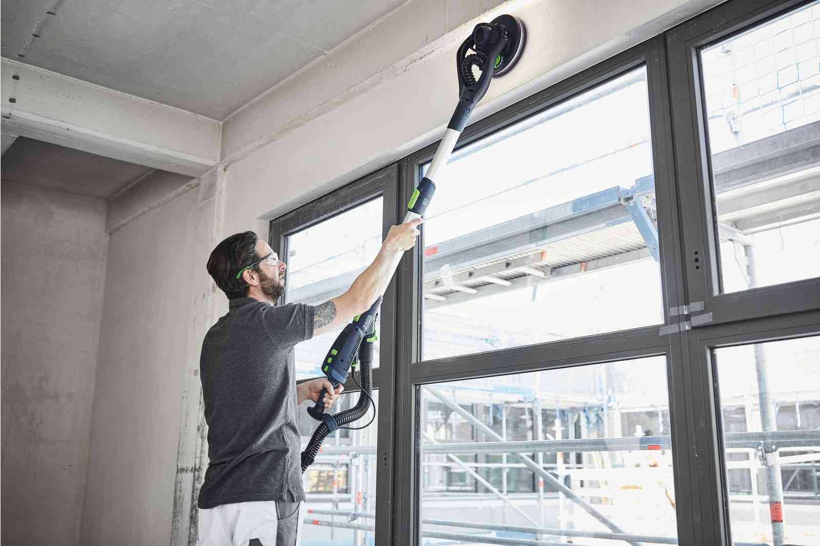 Șlefuitor de pereți cu braț telescopic Festool PLANEX LHS 2 225 EQI-Plus, cod 575990 + CADOU: 1 x set foi abrazive 205656 + 1 x set foi abrazive 205662 - BIG STORE (Dynamic Tools SRL)