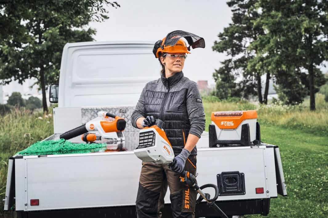 Încărcător rapid Stihl AllPro AL 1802 MO, cod EA104305500