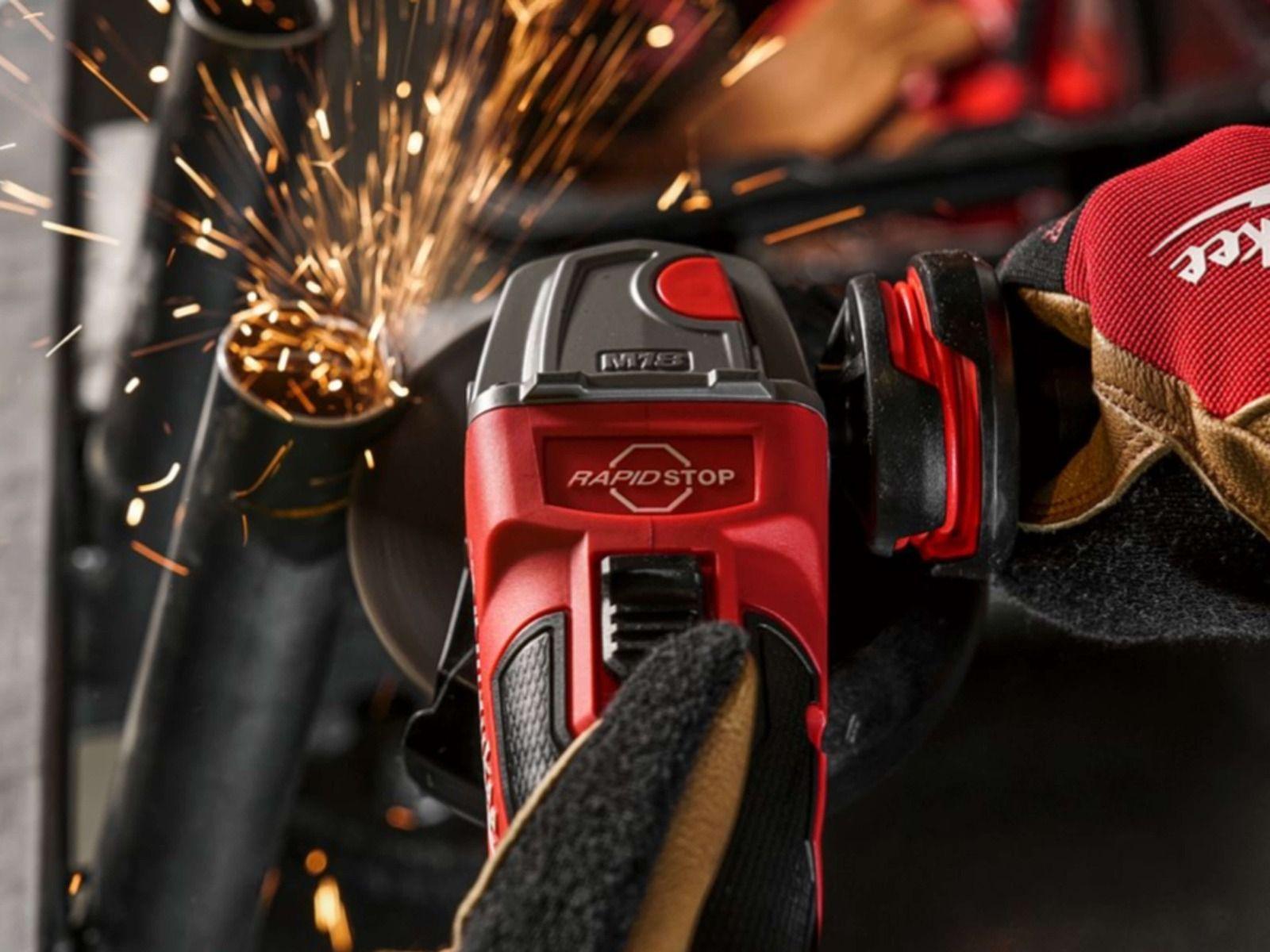 Polizor unghiular 125 mm Milwaukee M18 FSAG125XB100P-502P FUEL™, 2 x acumulator M18 B5, 1 x încărcător M12-18 FC, discuri abrazive, discuri diamantate, cutie PACKOUT, cod 4933498241 - BIG STORE (Dynamic Tools SRL)