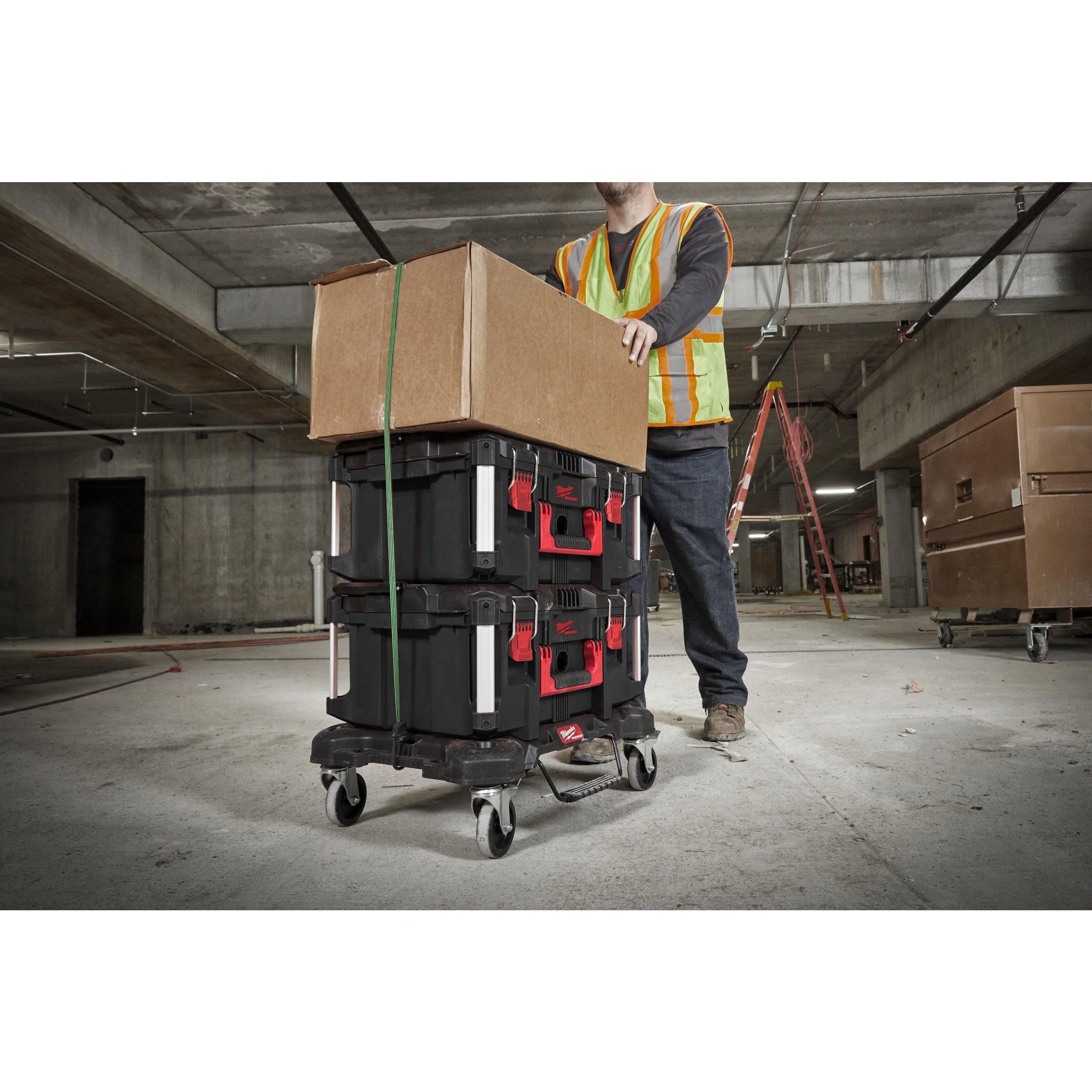 Cărucior troller PACKOUT™ Milwaukee, cod 4932471068 - BIG STORE (Dynamic Tools SRL)