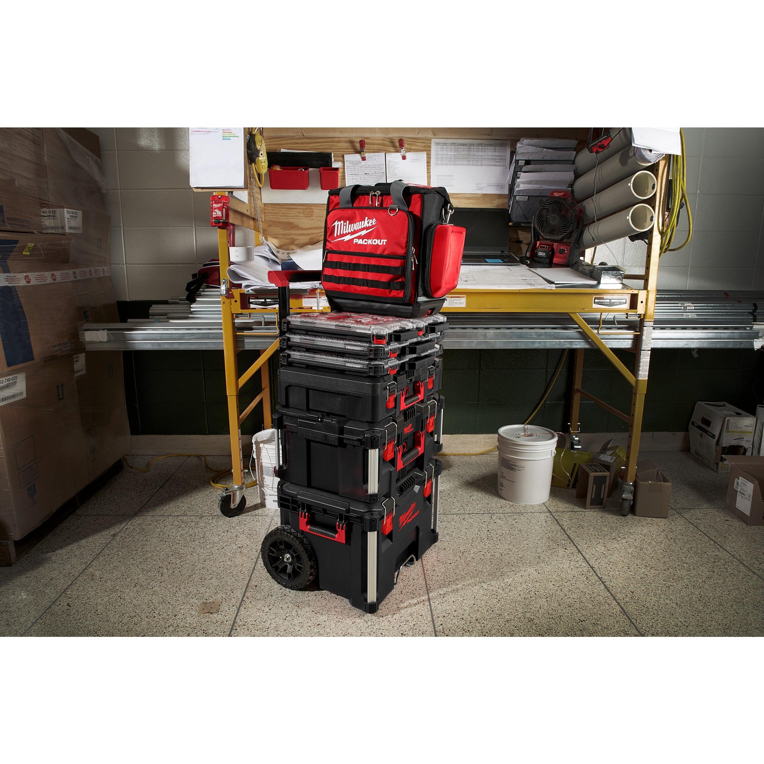 Geantă Tech PACKOUT™ Milwaukee cod 4932471130 - BIG STORE (Dynamic Tools SRL)
