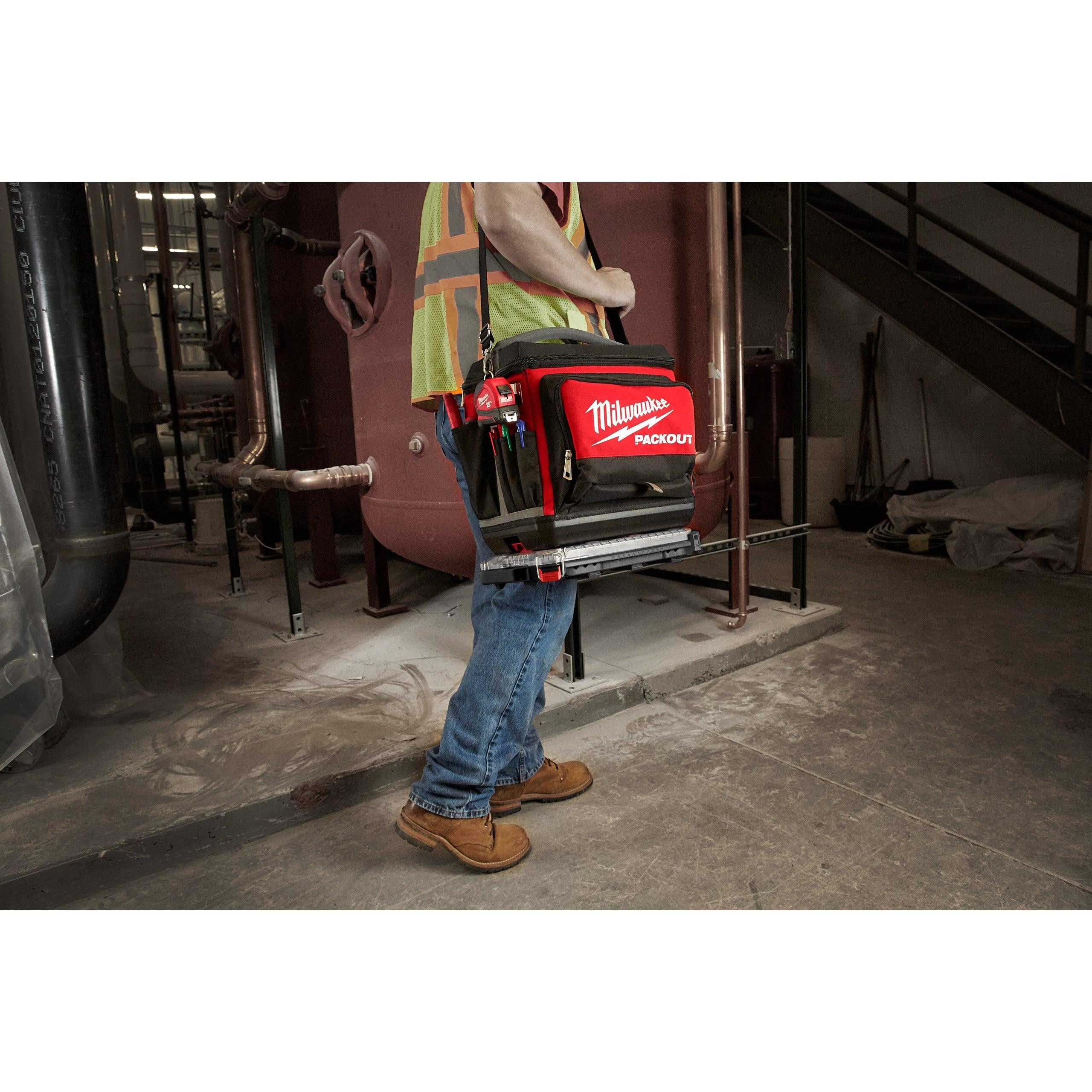 Geantă termică Packout Milwaukee cod 4932471132 - BIG STORE (Dynamic Tools SRL)