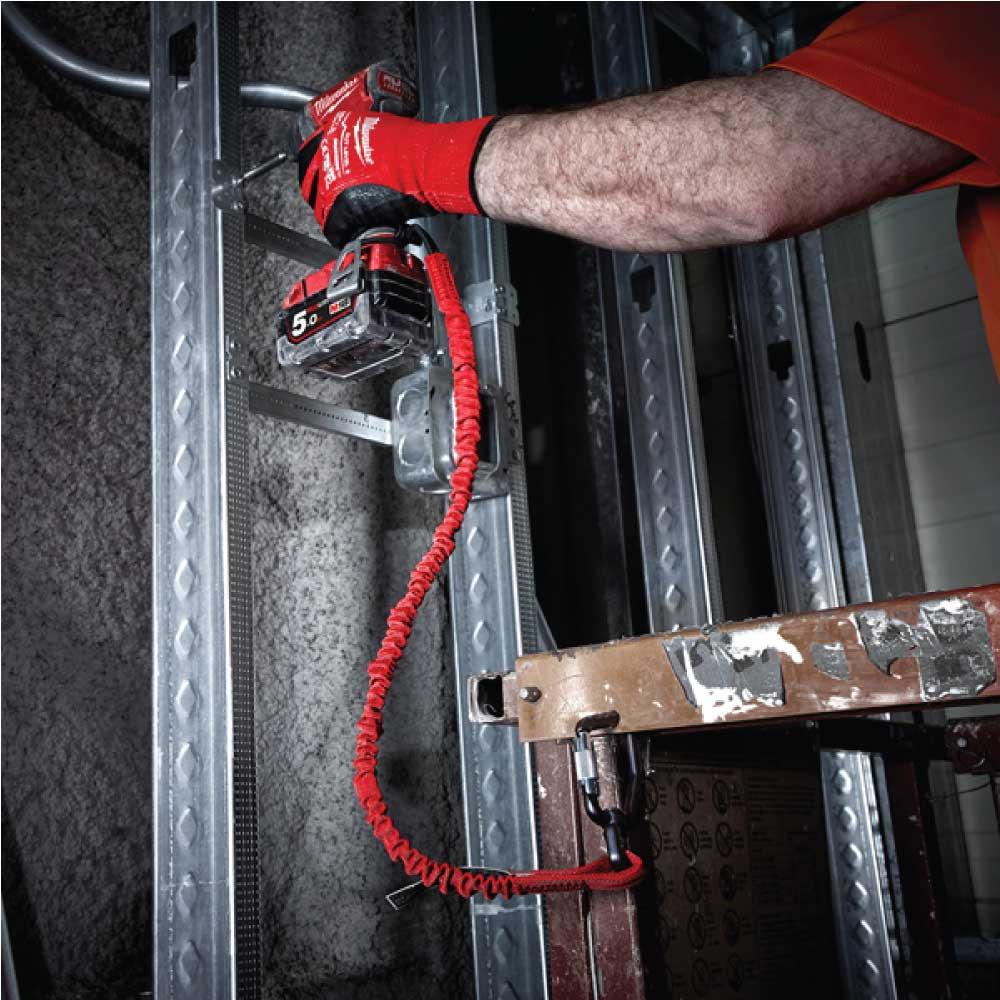 Coardă de siguranță Milwaukee cu carabinieră, greutate suportată de până la 4,5 kg, cod 4932471351 - BIG STORE (Dynamic Tools SRL)
