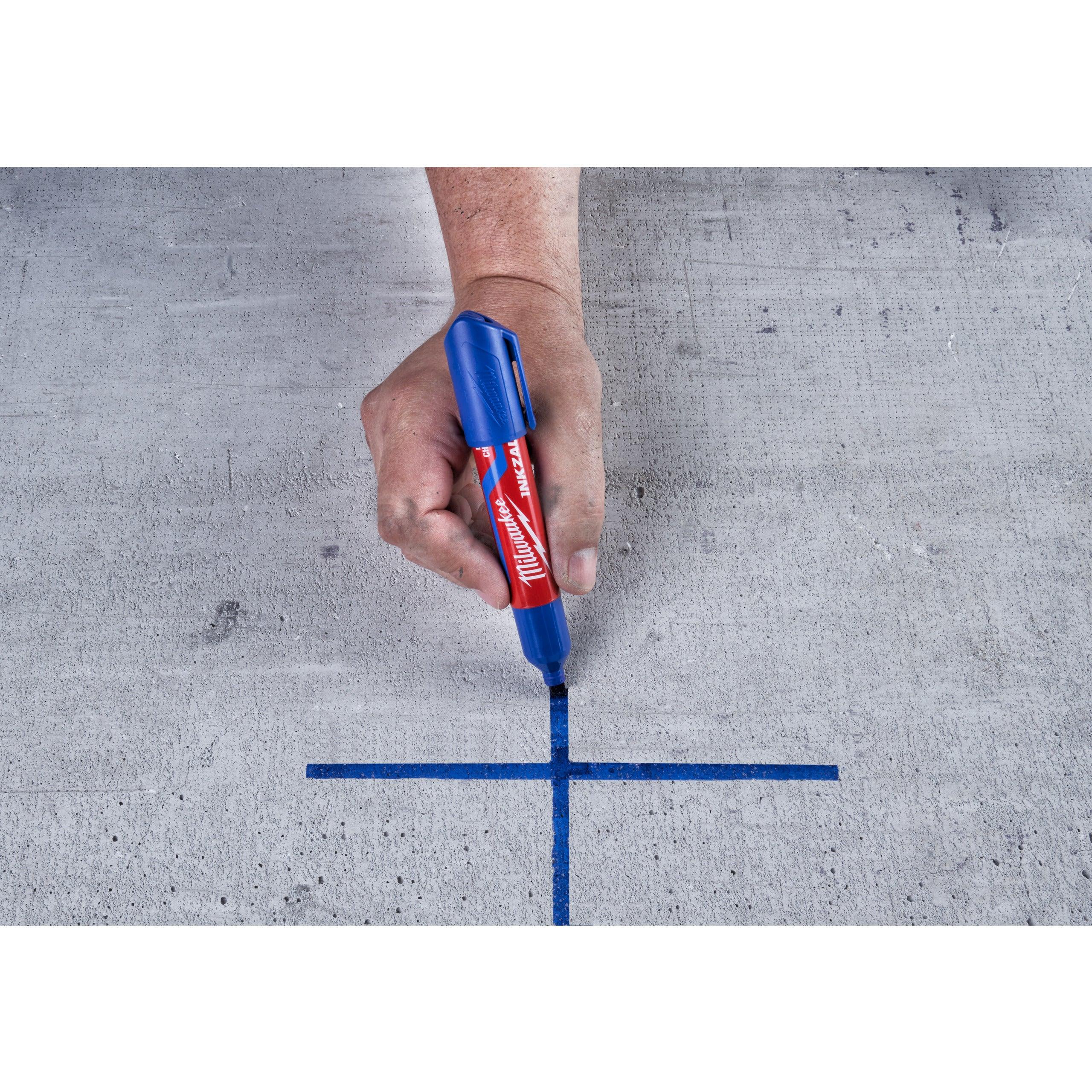 Marker INKZALL™ cu vârf lat Albastru L Milwaukee cod 4932471557 - BIG STORE (Dynamic Tools SRL)