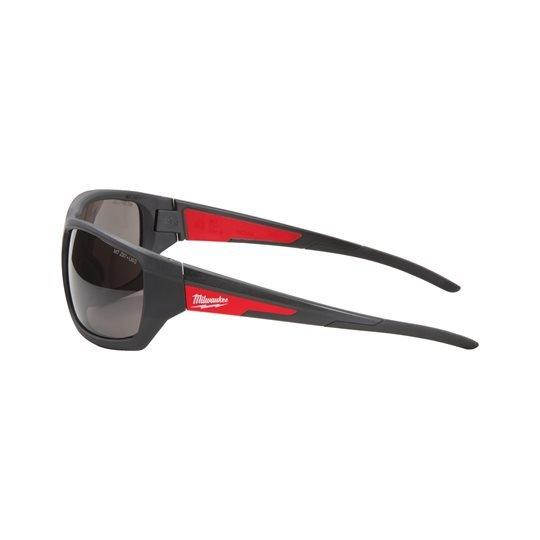 Ochelari de protecție Milwaukee fumurii premium, cod 4932471884 - BIG STORE (Dynamic Tools SRL)