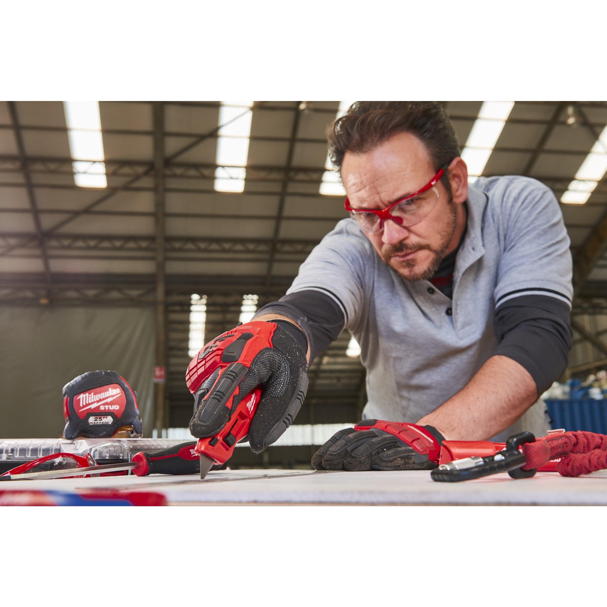 Mănuși demolare rezistente la impact - 7/S - 1 pereche, Milwaukee cod 4932479723 - BIG STORE (Dynamic Tools SRL)