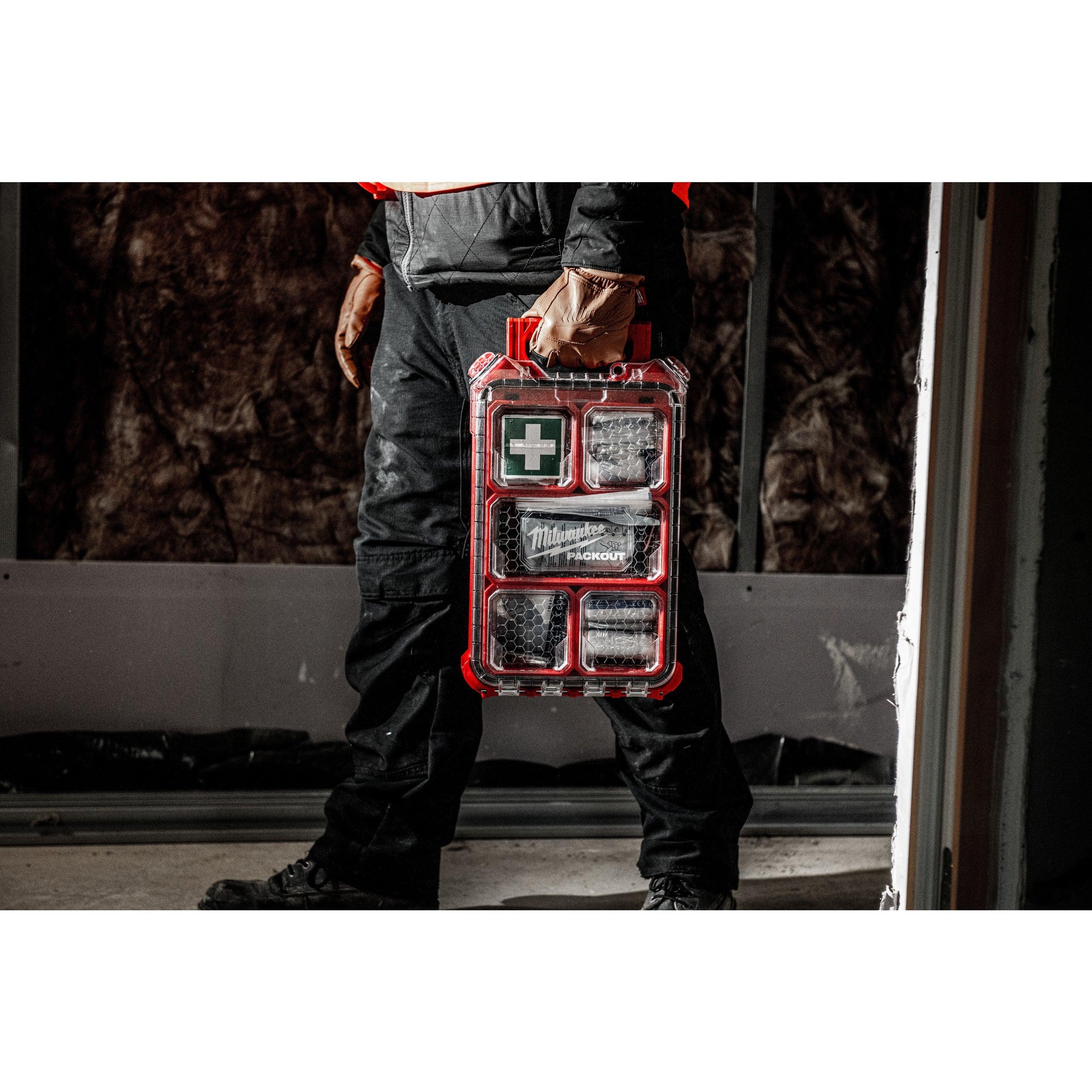 Trusă PACKOUT™ de prim ajutor DIN 13157, Milwaukee cod 4932478879 - BIG STORE (Dynamic Tools SRL)