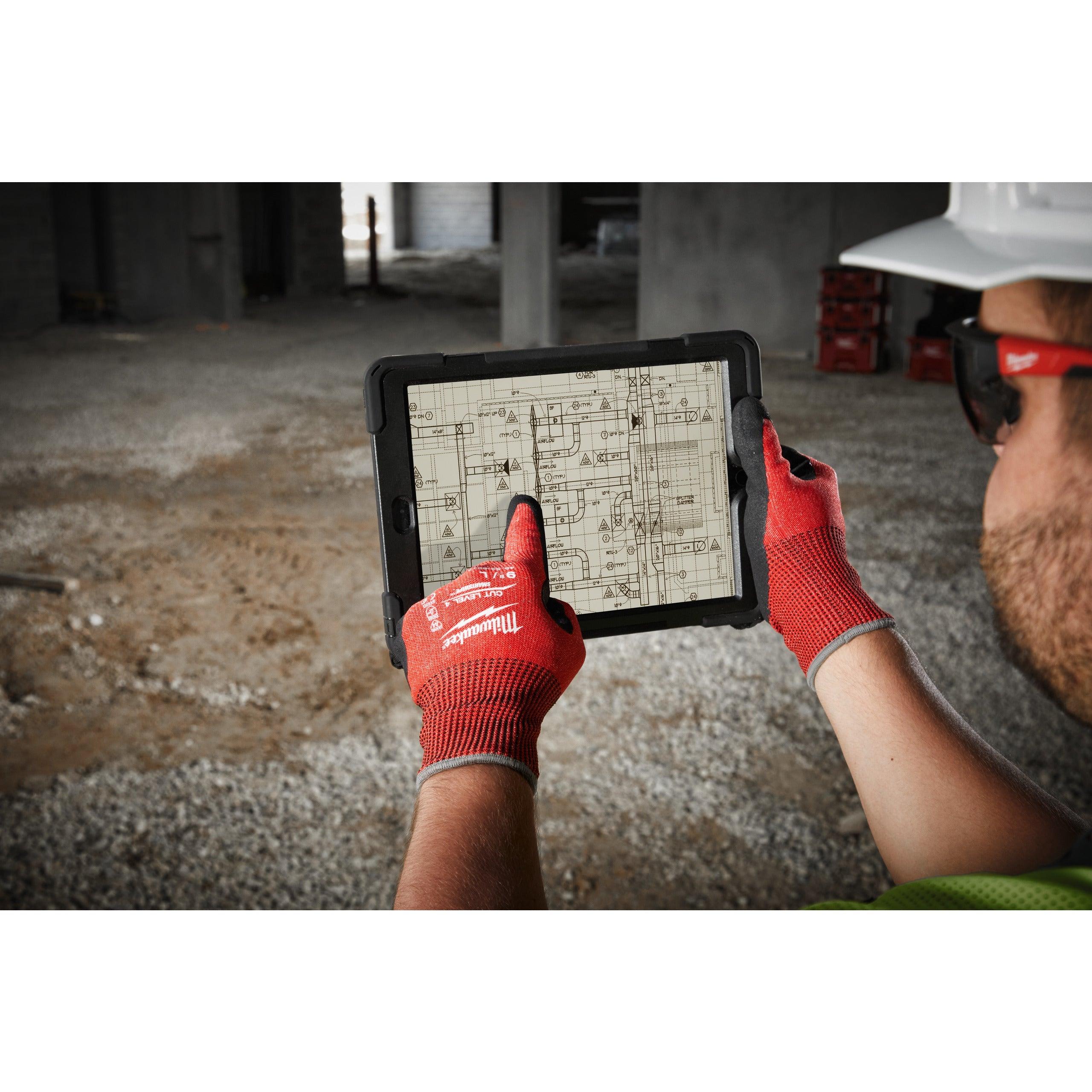 Mănuși cu rezistență la tăiere D -7/S - 1 pereche, Milwaukee cod 4932479911 - BIG STORE (Dynamic Tools SRL)