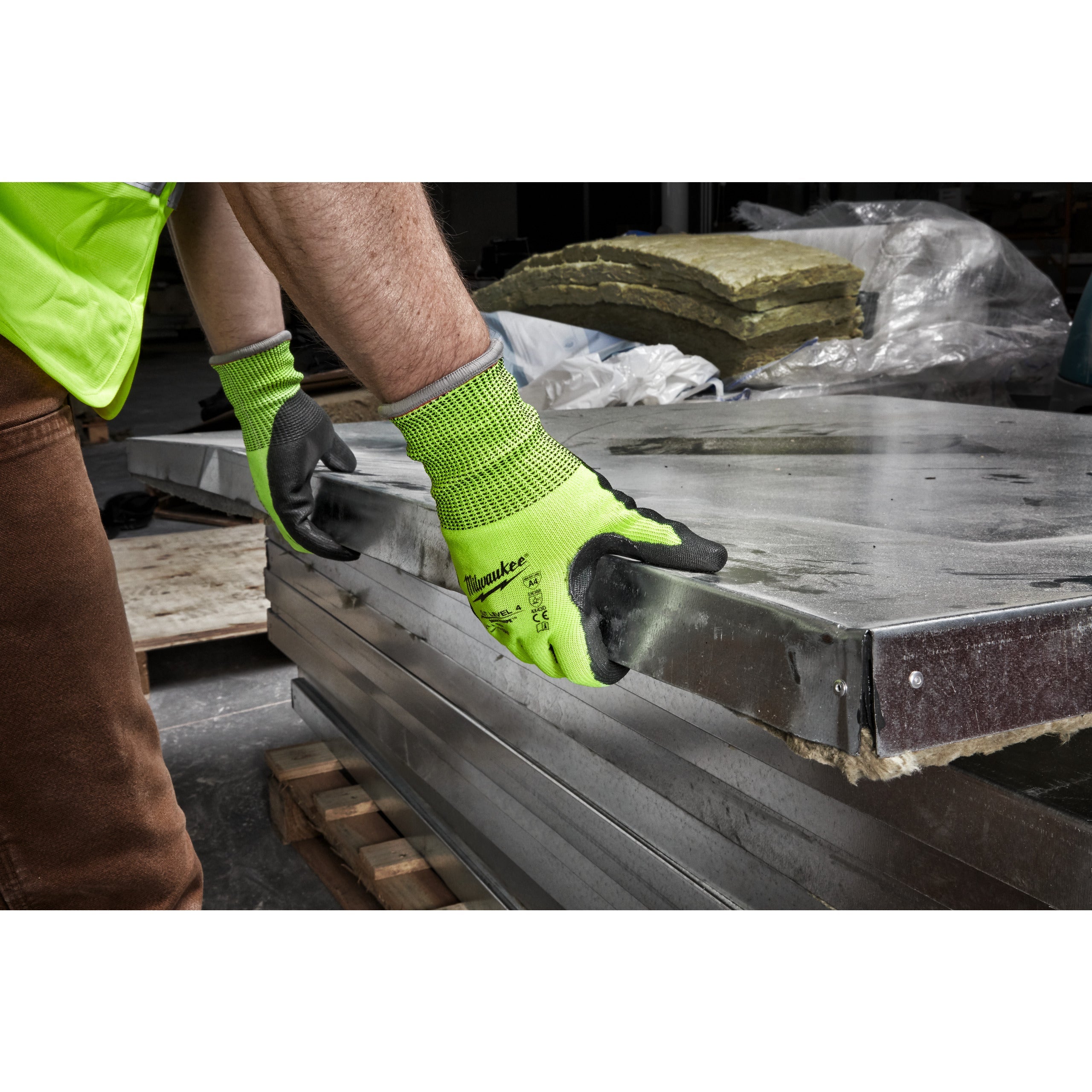 Mănuși de înaltă vizibilitate cu rezistență la tăiere D -7/S - 1 pereche, Milwaukee cod 4932479926 - BIG STORE (Dynamic Tools SRL)