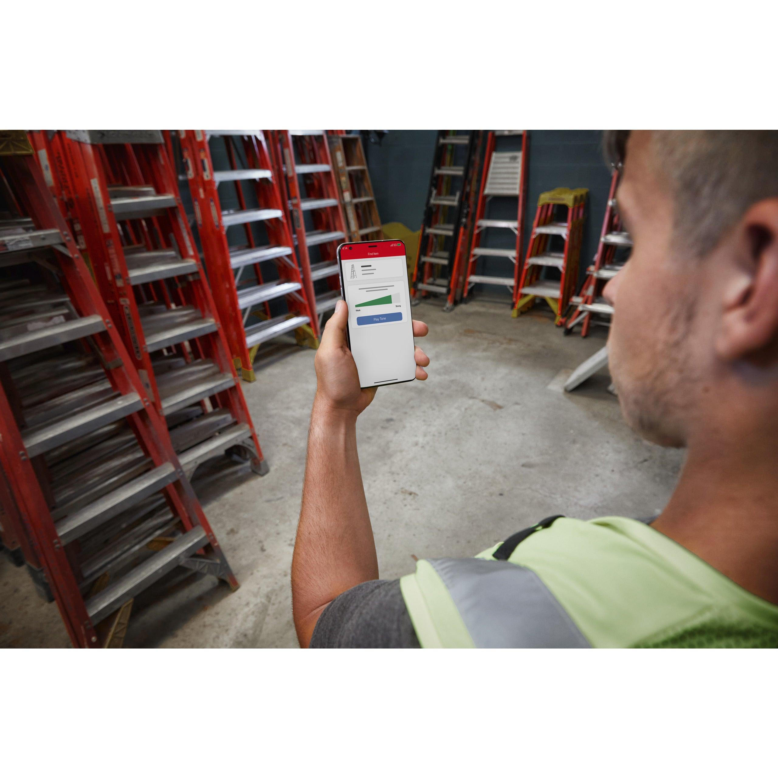 Modul de urmărire BTT ONE-KEY™ Bluetooth® Milwaukee BTT-10, cod 4933478643 - BIG STORE (Dynamic Tools SRL)