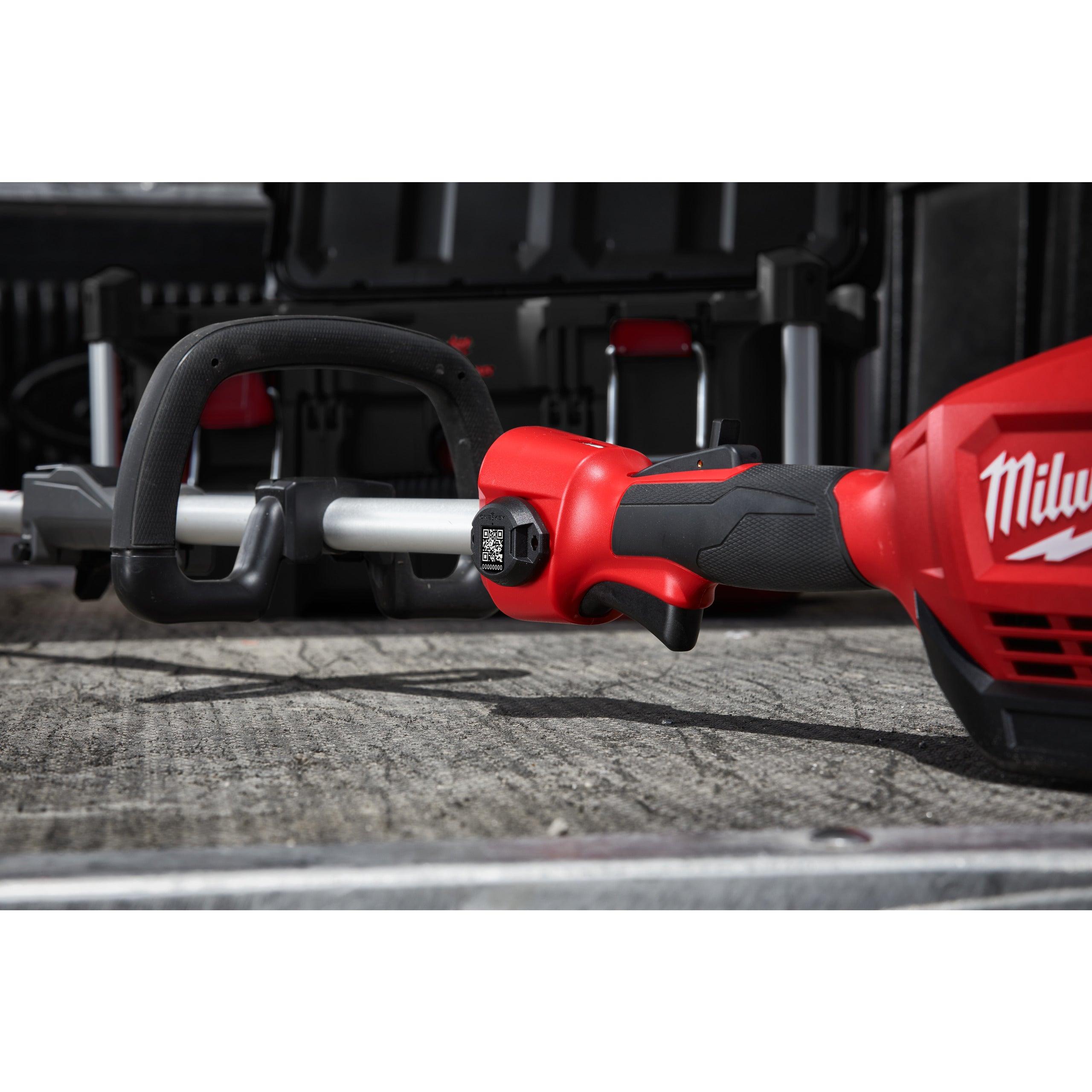 Modul de urmărire BTT ONE-KEY™ Bluetooth® Milwaukee BTT-10, cod 4933478643 - BIG STORE (Dynamic Tools SRL)