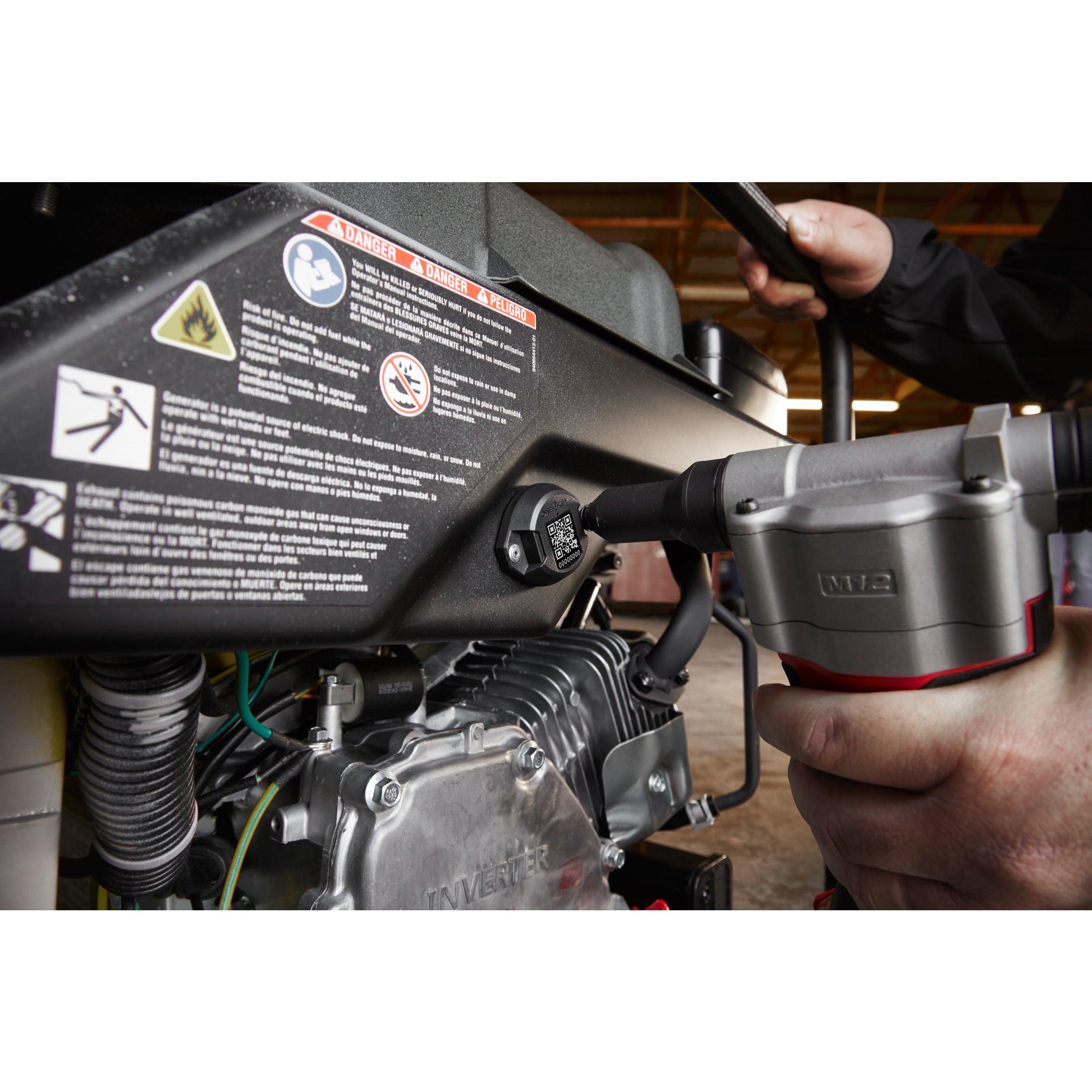 Modul de urmărire BTT ONE-KEY™ Bluetooth® Milwaukee BTT-10, cod 4933478643 - BIG STORE (Dynamic Tools SRL)