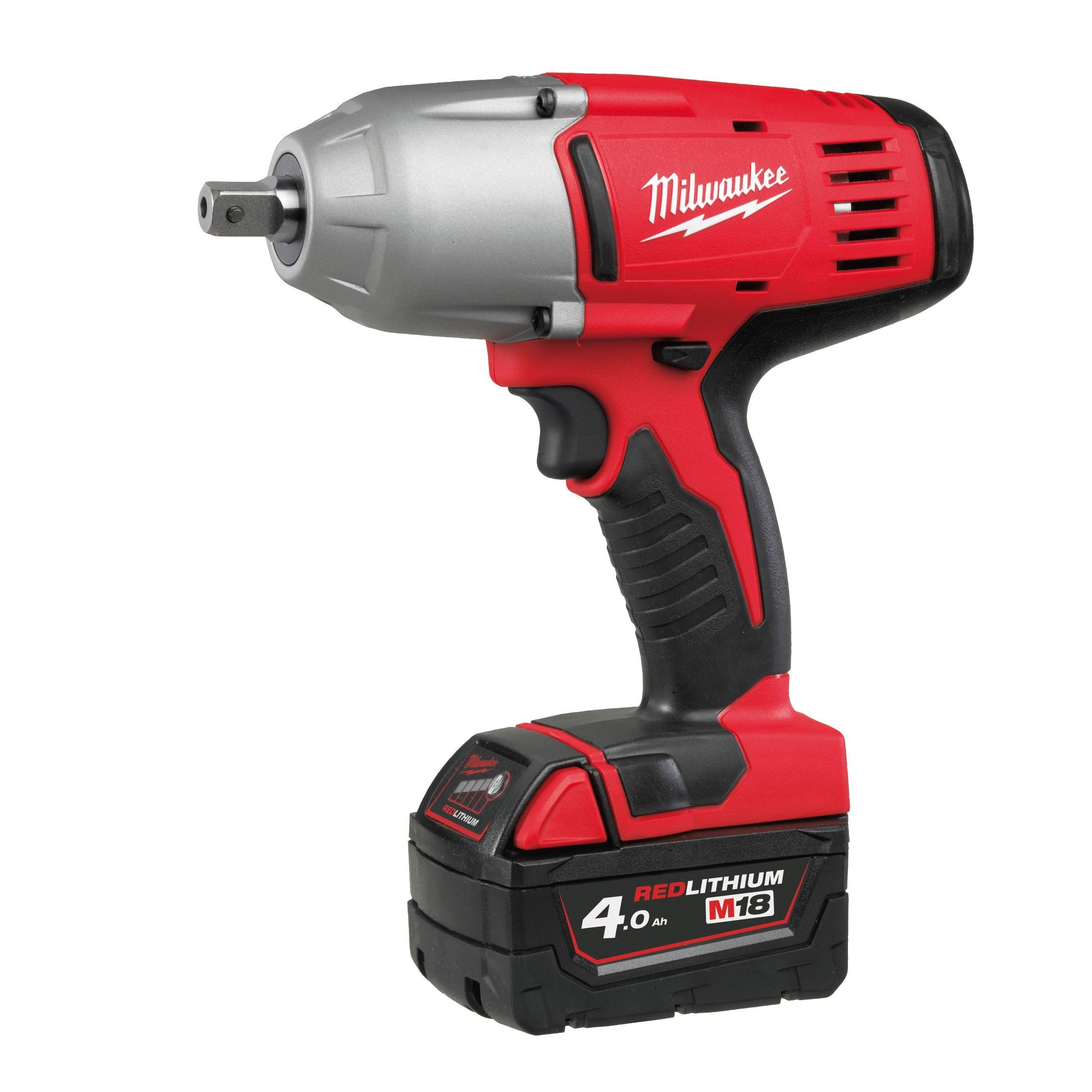 Mașină de înșurubat cu impact Milwaukee 1/2″ 610Nm 18V HD18HIW-402C, cu bolț de fixare M18™ Heavy Duty, cod 4933441260, 2 x M18 B4 acumulator, M12-18 C încărcător, cutie plastic - BIG STORE (Dynamic Tools SRL)