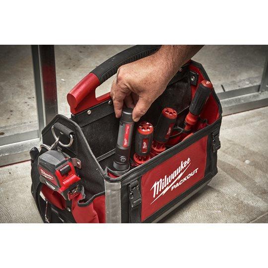 Lanternă Milwaukee L4 TMLED-201, cu cap rotativ, reîncărcabilă cu USB, TRUEVIEW™, cod 4933478114 - BIG STORE (Dynamic Tools SRL)
