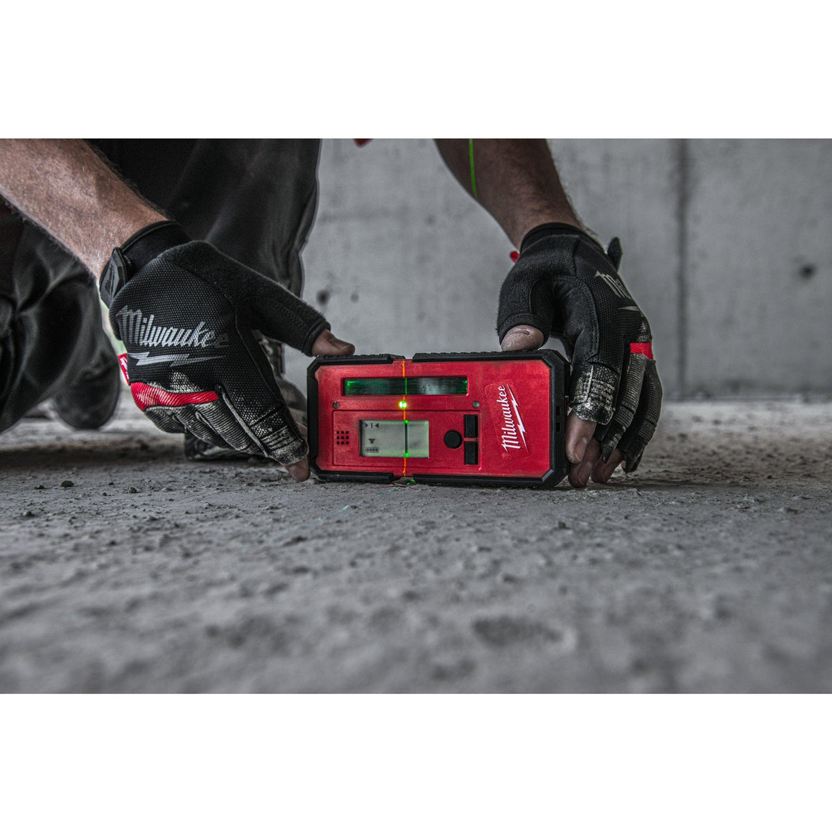 Detector linie laser Milwaukee Detector, cod 4932478104 - BIG STORE (Dynamic Tools SRL)