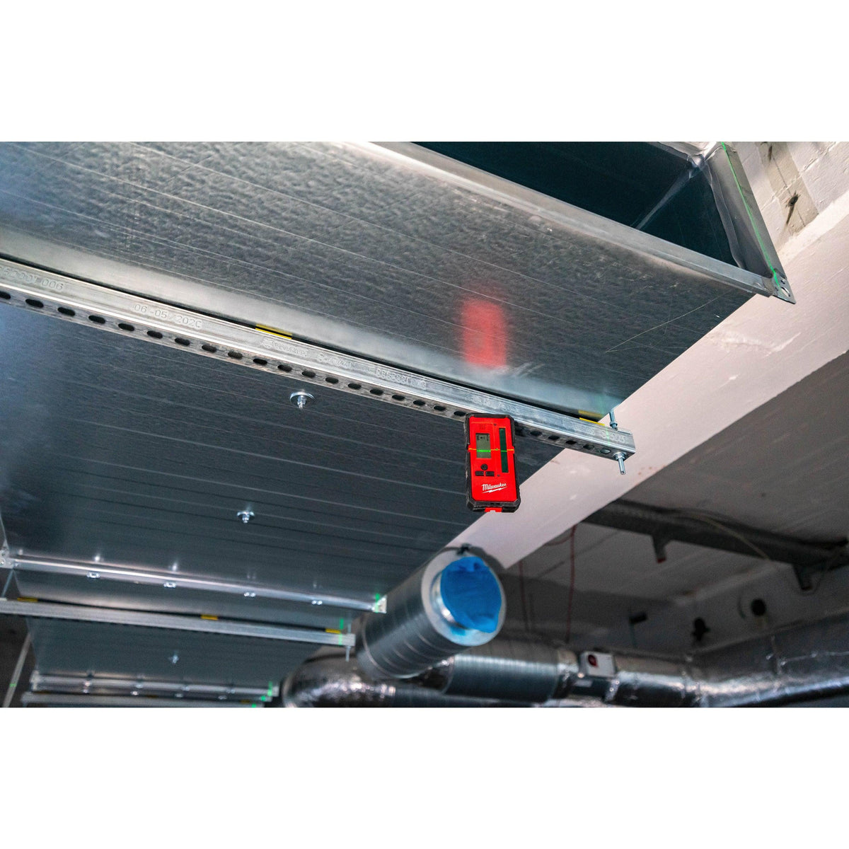Detector linie laser Milwaukee Detector, cod 4932478104 - BIG STORE (Dynamic Tools SRL)