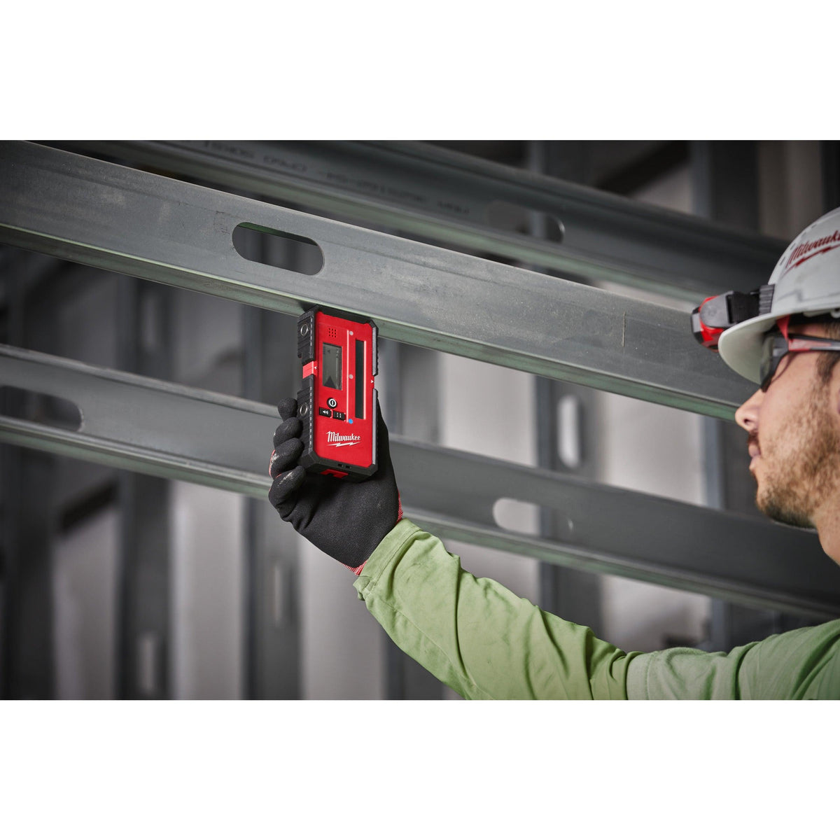 Detector linie laser Milwaukee Detector, cod 4932478104 - BIG STORE (Dynamic Tools SRL)