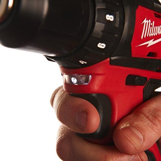 Mașină găurit si înșurubat Milwaukee, 12V, M12BDD-202X, cod 4933446040 - BIG STORE (Dynamic Tools SRL)