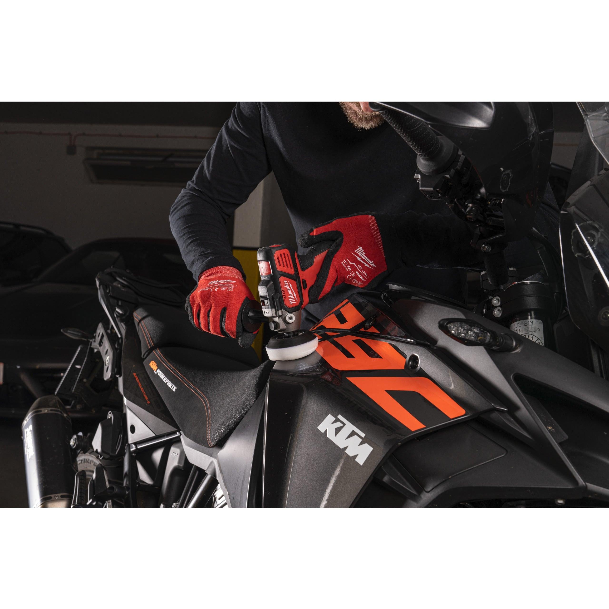 Mașină lustruit/șlefuit M12™ subcompactă Milwaukee M12BPS-421X, cod 4933447799, 1 x M12 B4, 1 x M12 B2 acumulator, C12 C încărcător, cutie HD - BIG STORE (Dynamic Tools SRL)