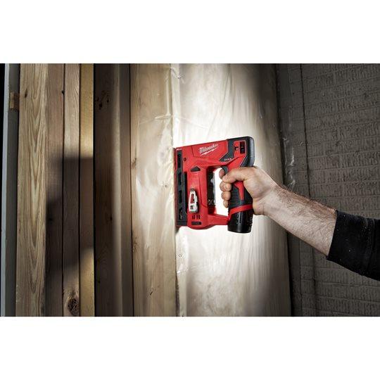 Pistol de capsat, 12V, Milwaukee M12BST-202X, cod 4933459635 - BIG STORE (Dynamic Tools SRL)