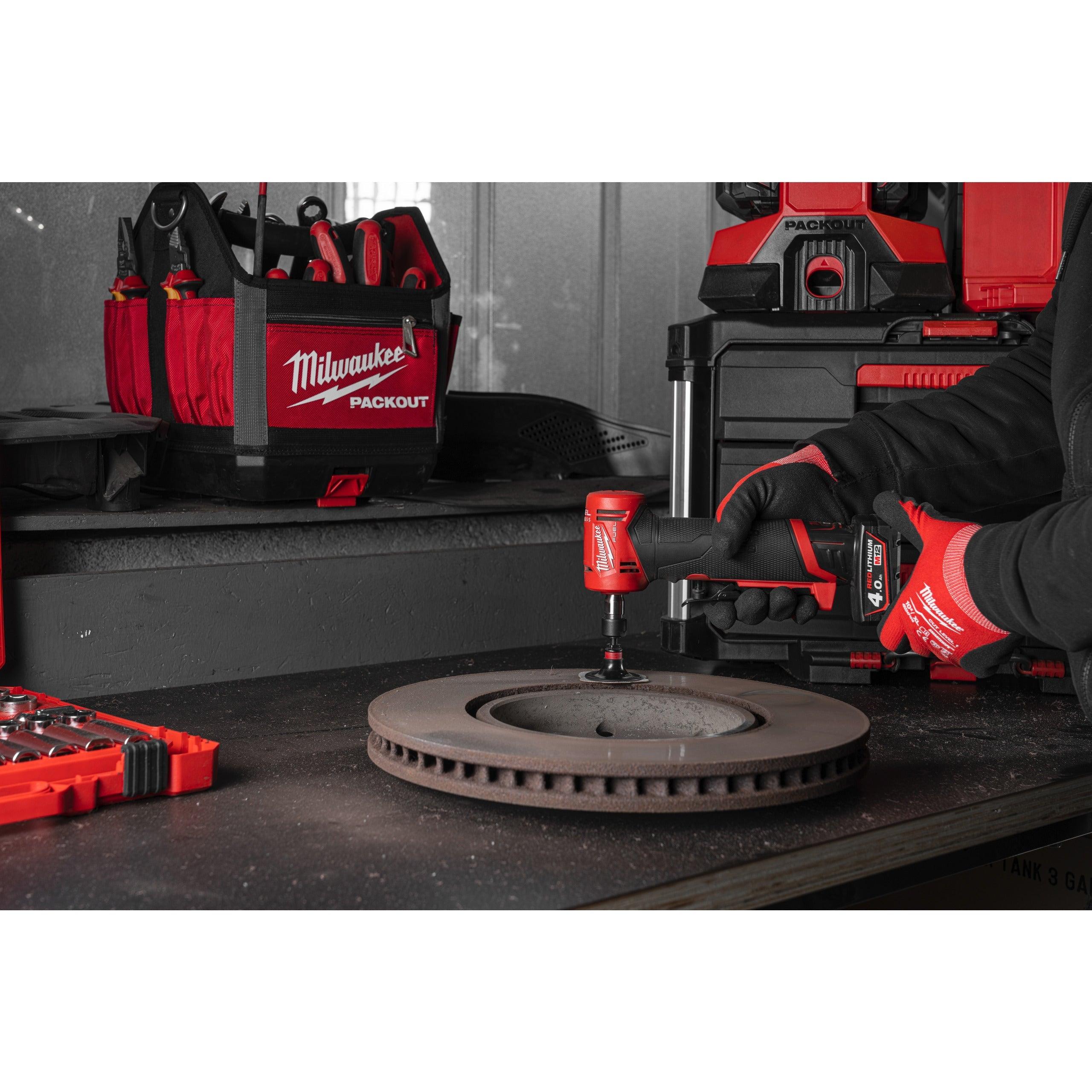 Mașină de șlefuit unghiulară M12 FUEL™ Milwaukee M12FDGA-422B, cod 4933471439, 1 x M12 B4, 1 x M12 B2 acumulator, C12 C încărcător, geantă pentru scule - BIG STORE (Dynamic Tools SRL)