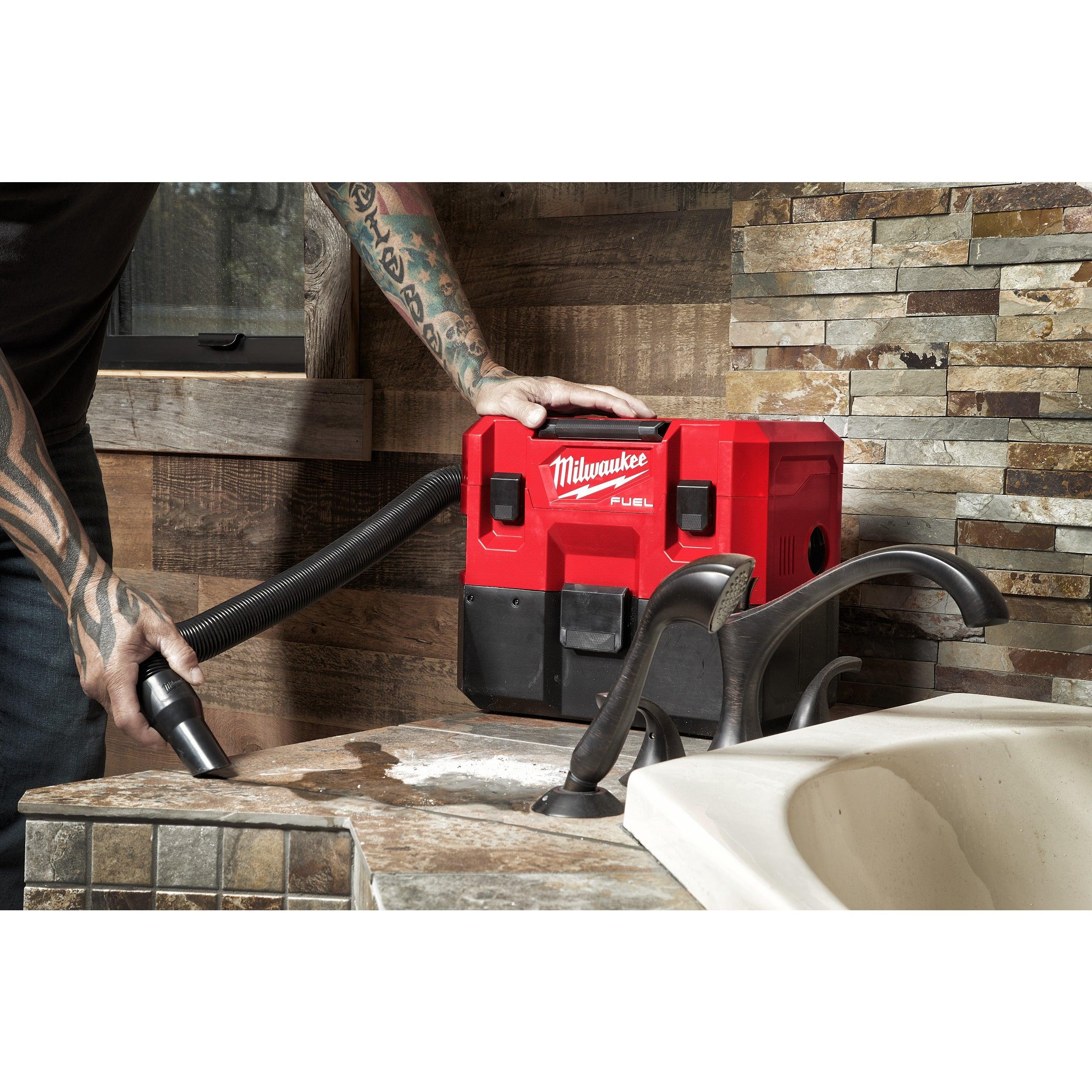 Aspirator umed/uscat M12 FUEL™ Milwaukee M12FVCL-0, cod 4933478186, fără acumulator, fără încărcător, fără cutie - BIG STORE (Dynamic Tools SRL)