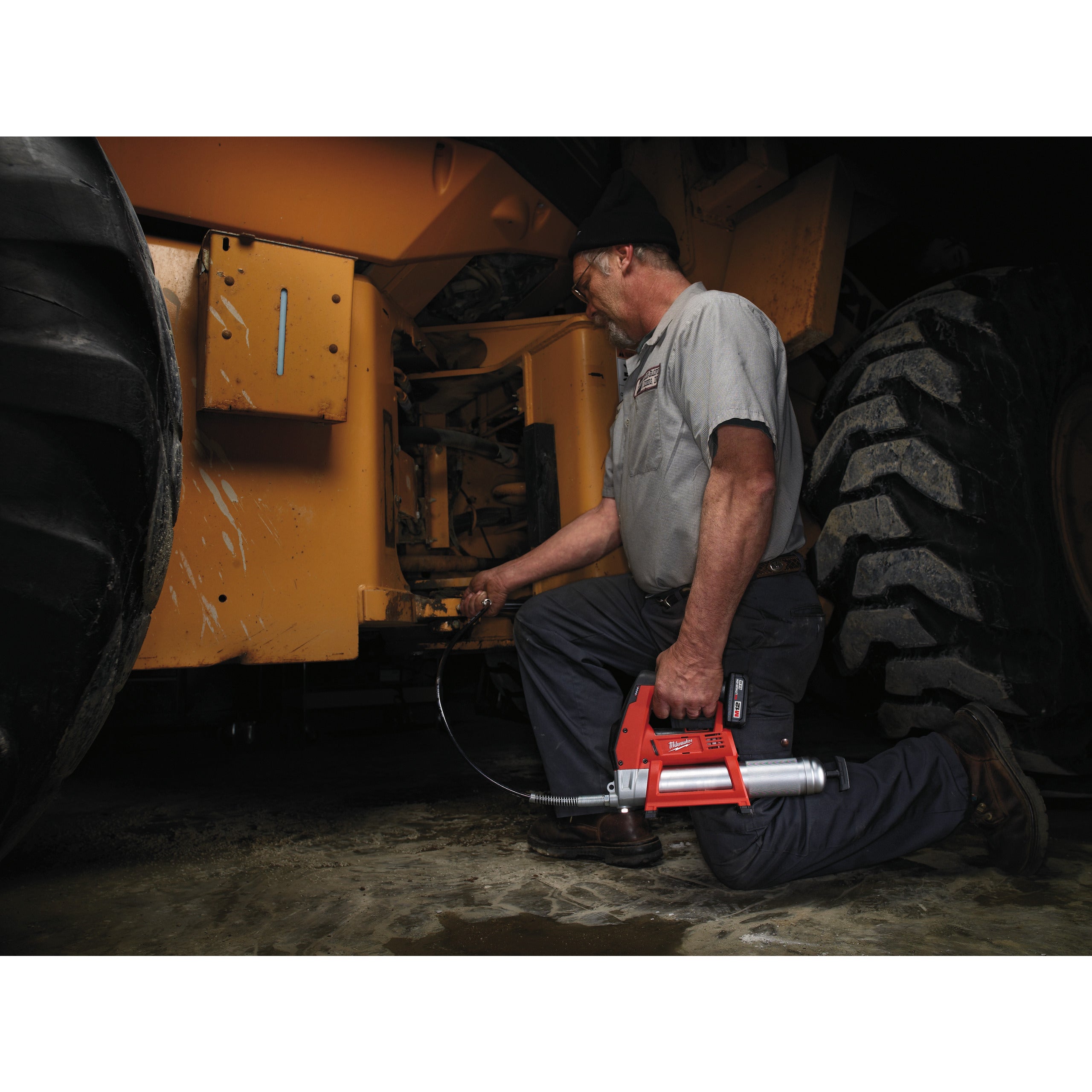 Pistol de gresat M12™ subcompact Milwaukee M12GG-0, cod 4933440435, fără acumulator, fără încărcător, fără cutie - BIG STORE (Dynamic Tools SRL)