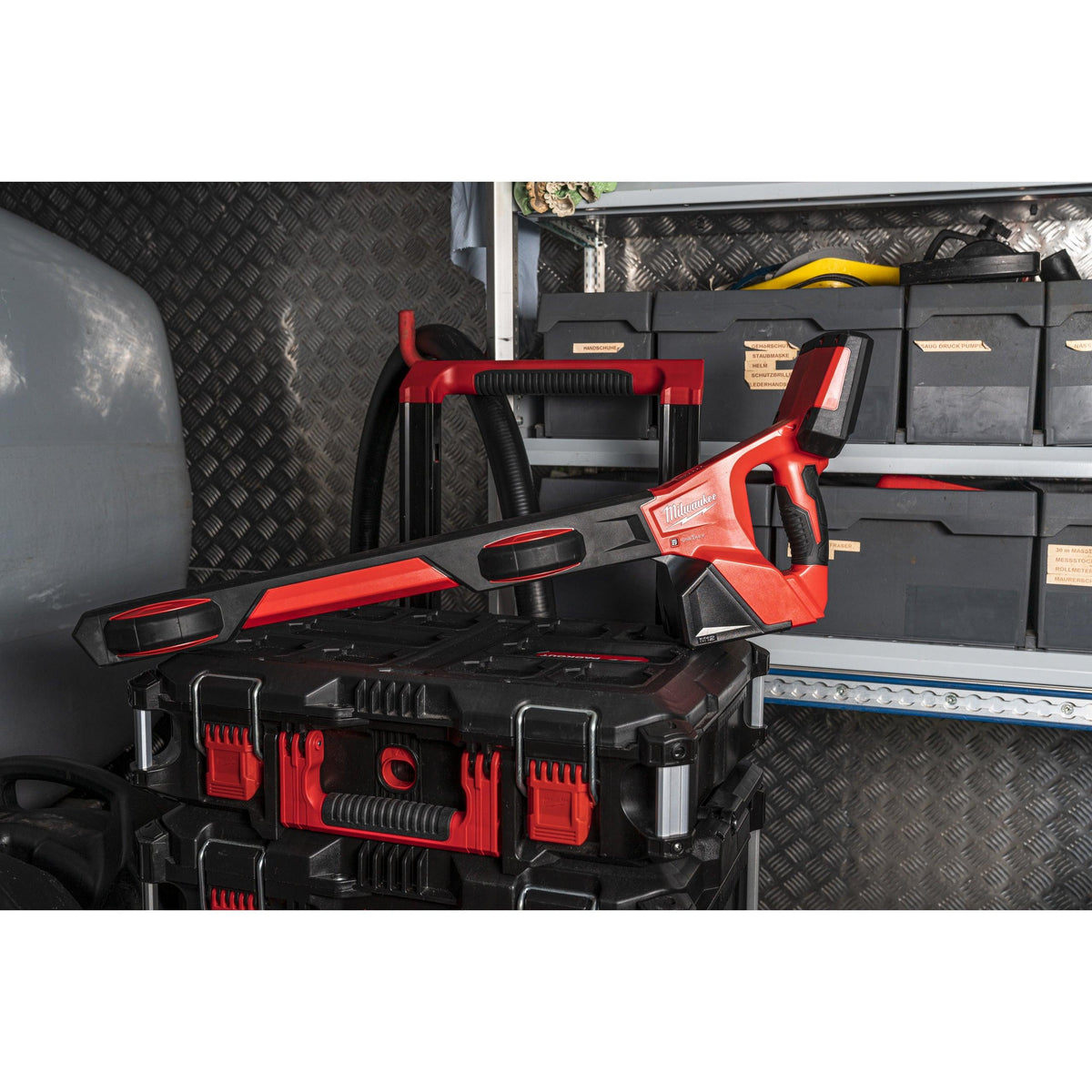 Localizator de țevi M12™ Milwaukee M12PL-201C, cod 4933478615, 1 x M12 B2 acumulator, C12 C încărcător, cutie plastic - BIG STORE (Dynamic Tools SRL)