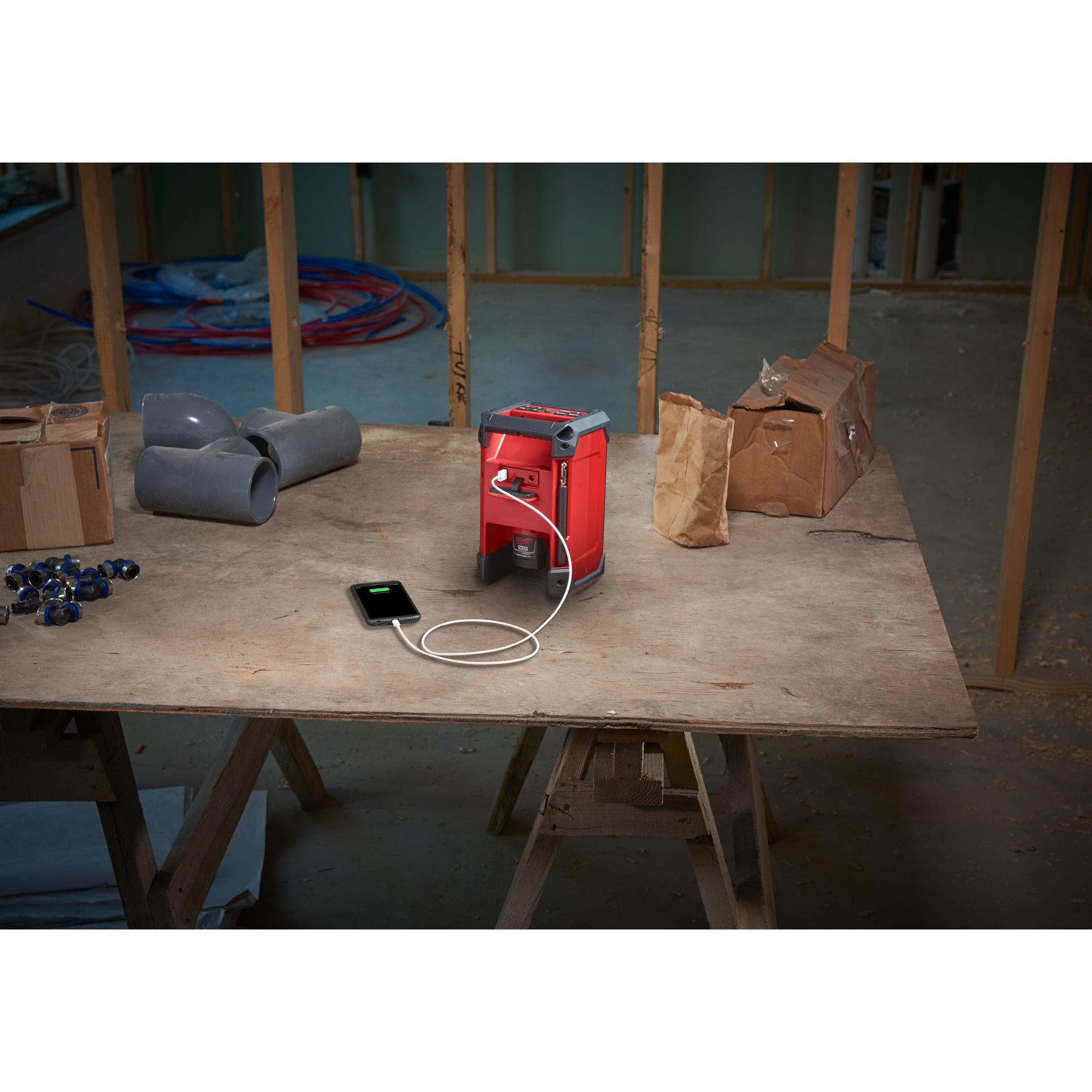 Radio încărcător DAB+ M12™ Milwaukee M12RCDAB+0, cod 4933472114, fără acumulator, fără încărcător, fără cutie - BIG STORE (Dynamic Tools SRL)