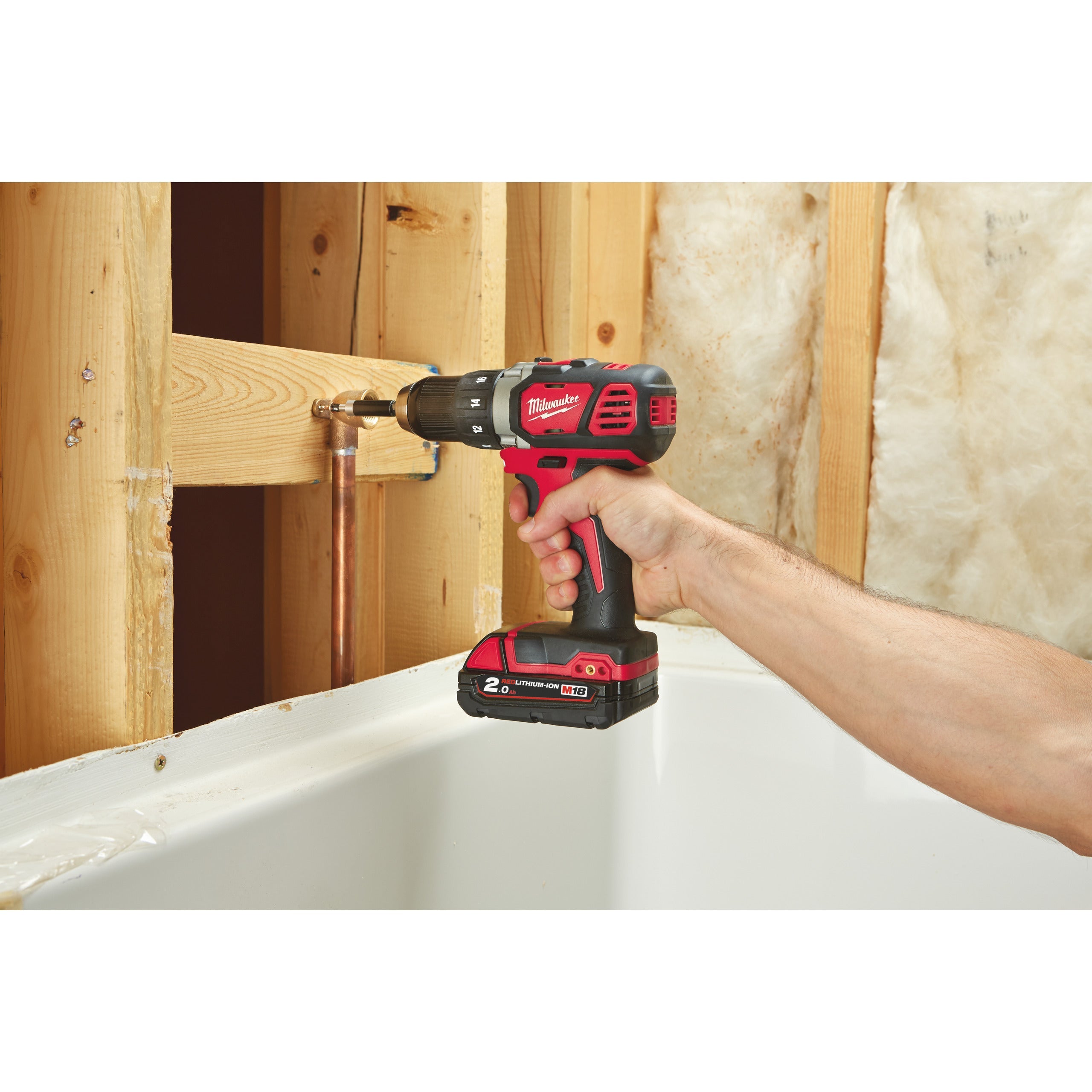 Mașină de găurit compactă M18™ Milwaukee M18BDD-202C, cod 4933443555, 2 x M18 B2 acumulator, M12-18 C încărcător, cutie plastic - BIG STORE (Dynamic Tools SRL)