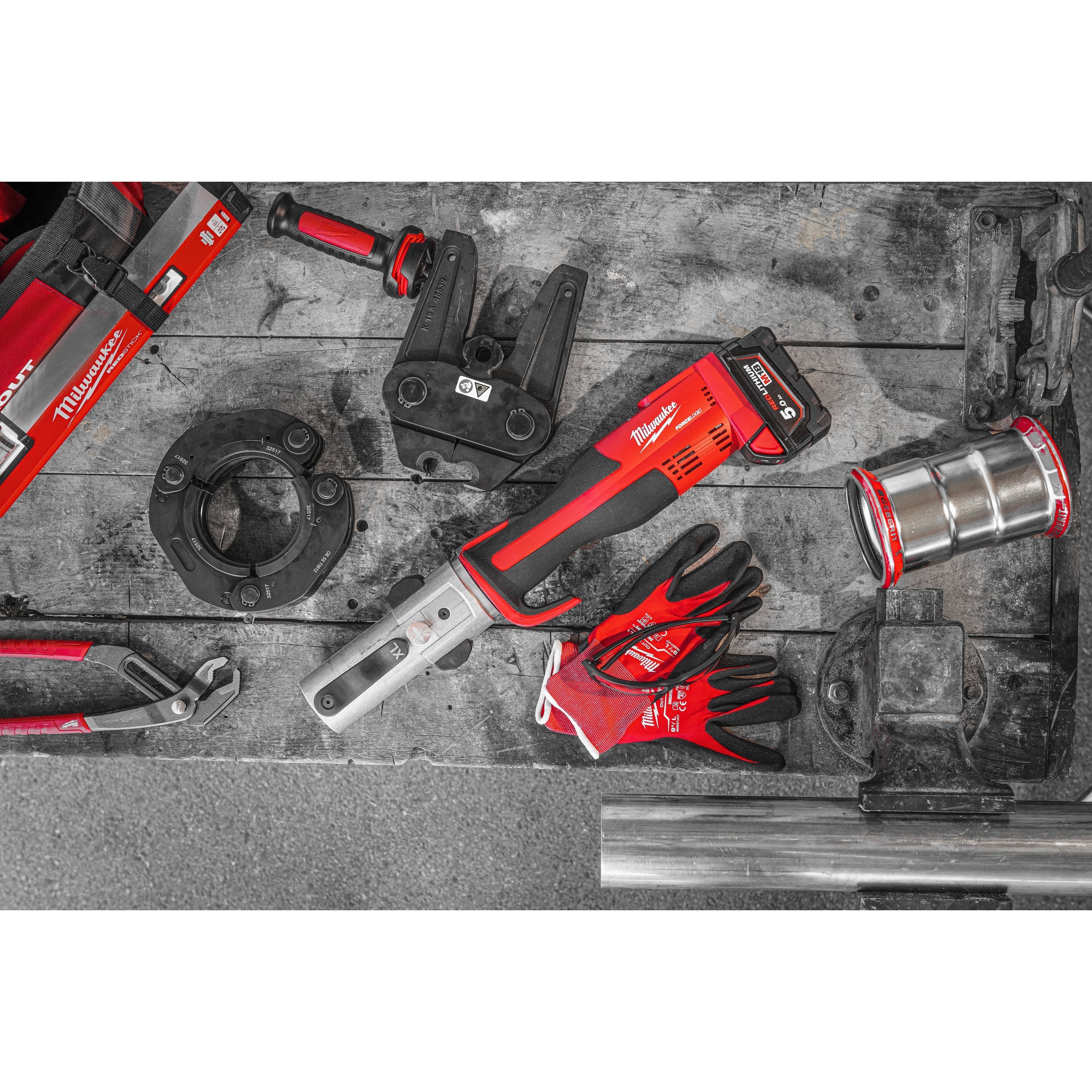 Presă XL M18™ FORCE LOGIC™ cu motor fără perii Milwaukee M18BLHPTXL-502P, cod 4933479441, 2 x M18 B5 acumulator, M12-18 C încărcător, PACKOUT™ box - BIG STORE (Dynamic Tools SRL)