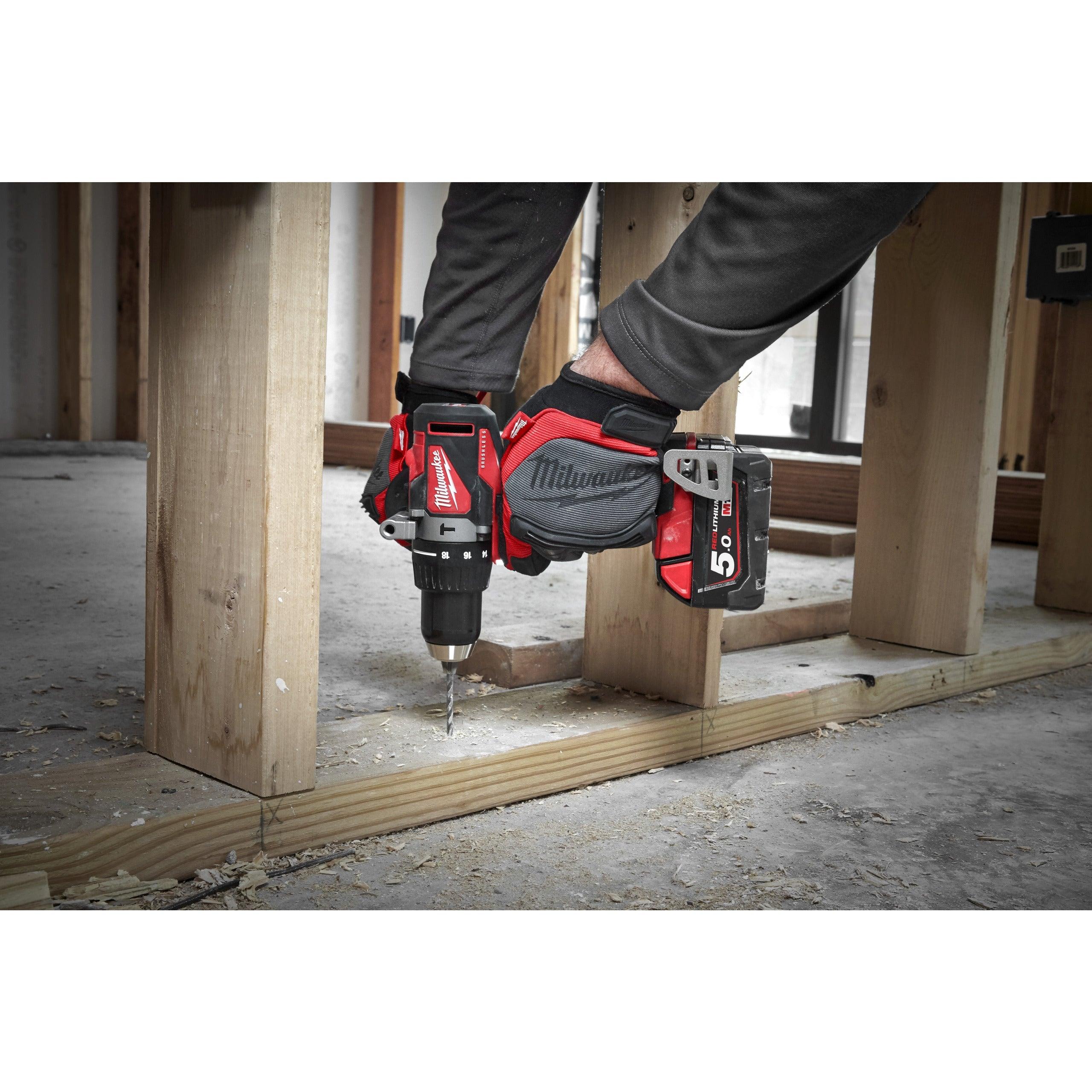 Mașină de găurit cu percuție, cu motor fără perii M18™ Milwaukee M18BLPD2-502X, cod 4933464517, 2 x M18 B5 acumulator, M12-18 FC încărcător, cutie HD - BIG STORE (Dynamic Tools SRL)