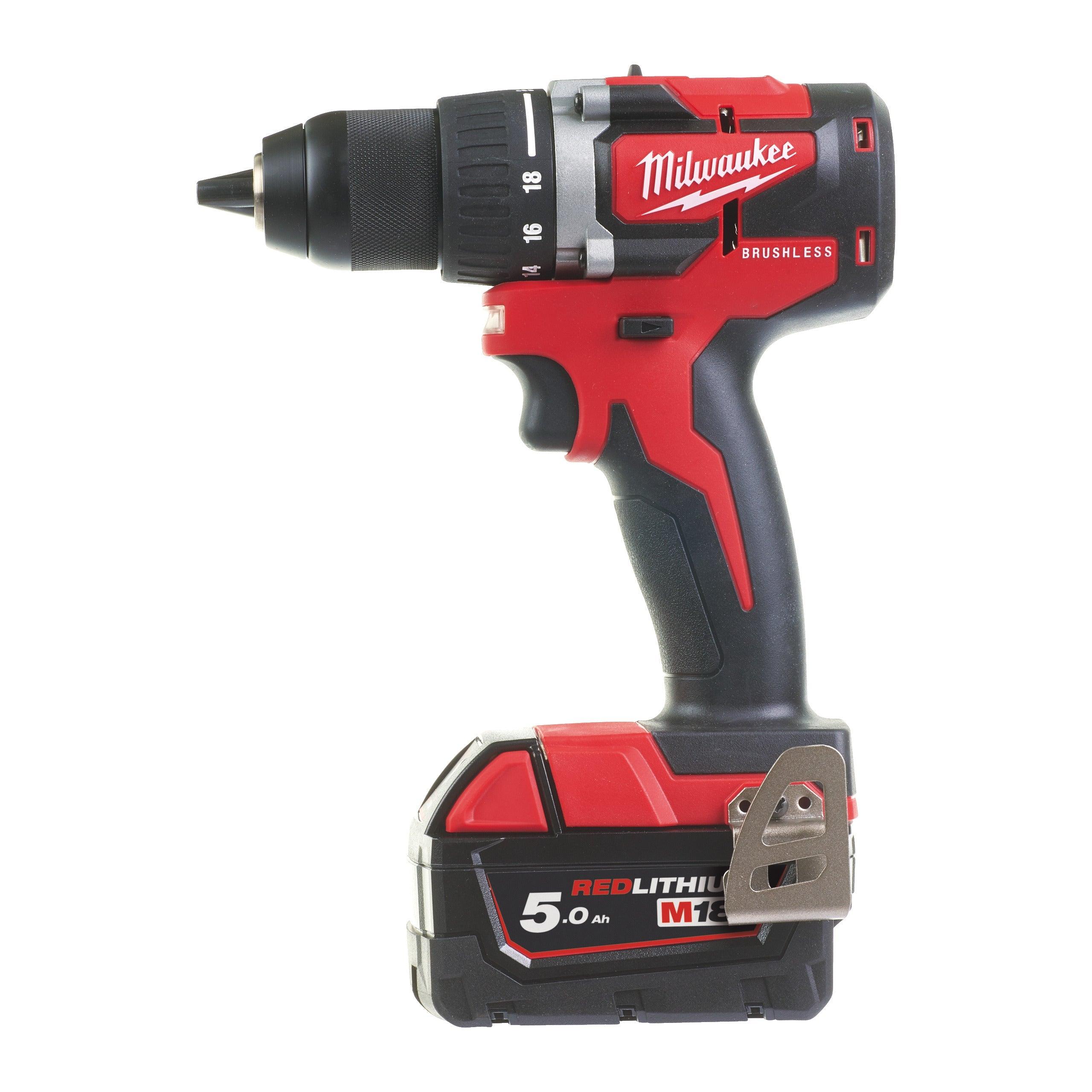 Mașină de găurit, compactă, cu motor fără perii M18™ Milwaukee M18CBLDD-502C, cod 4933464556, 2 x M18 B5 acumulator, M12-18 C încărcător, cutie plastic - BIG STORE (Dynamic Tools SRL)