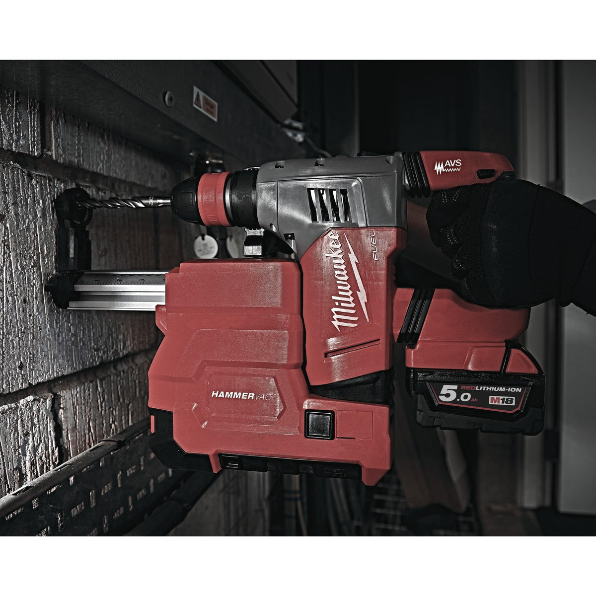 Extractor praf SDS-Plus M18-28 FUEL™ Milwaukee M18-28CPDEX, cod 4933446810, fără acumulator, fără încărcător, fără cutie - BIG STORE (Dynamic Tools SRL)