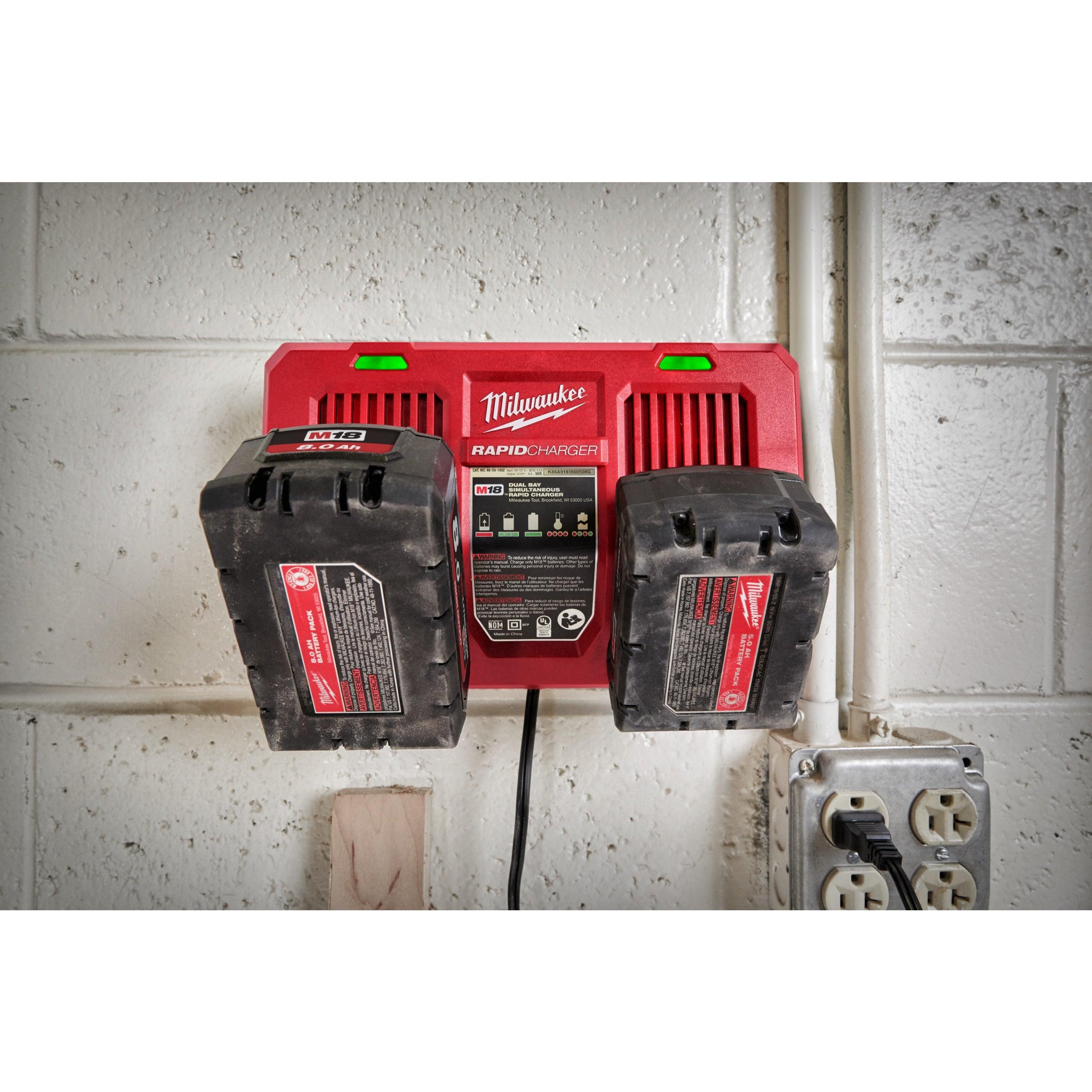 Încărcător dublu M18™ Milwaukee M18DFC, cod 4932472073 - BIG STORE (Dynamic Tools SRL)
